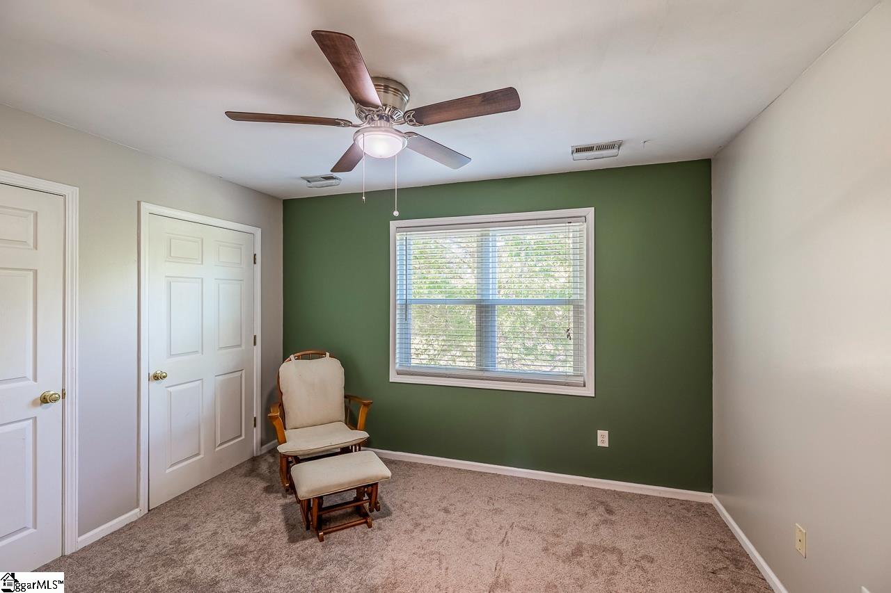 103 Lyndhurst Drive photo 20