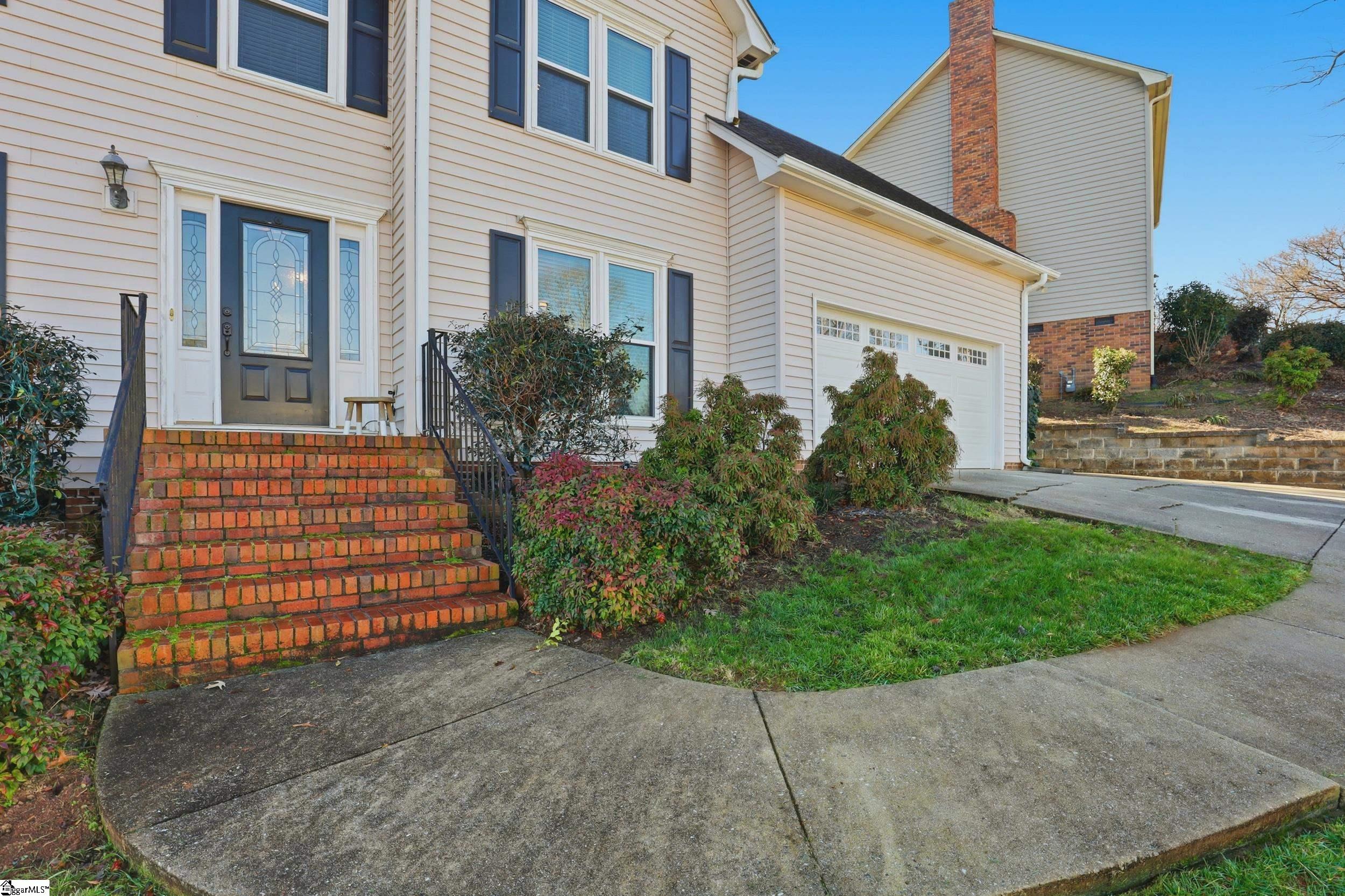 18 River Way photo 2