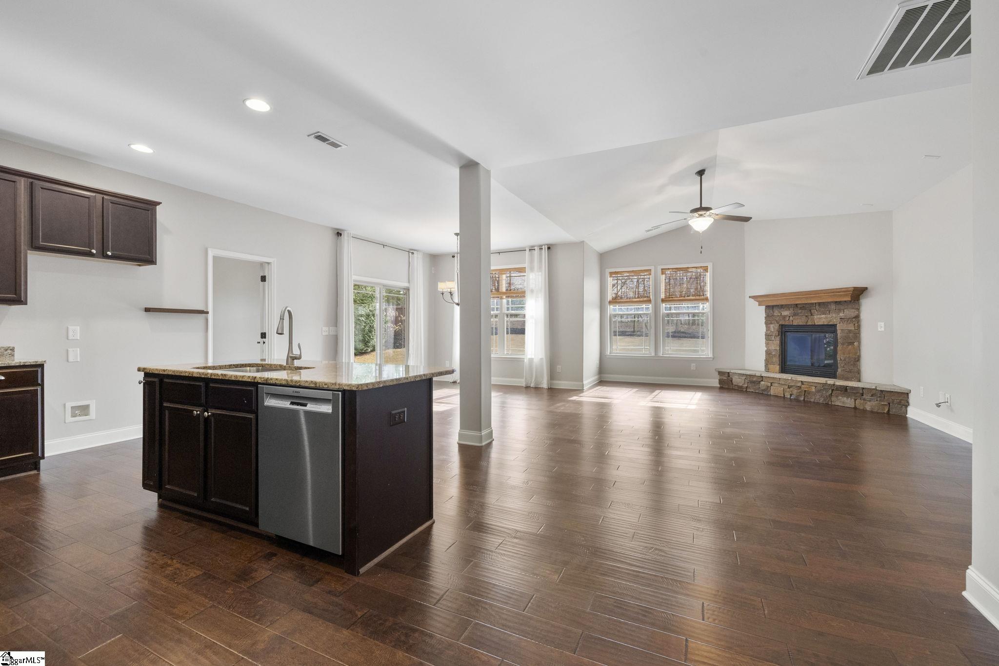 79 Rising Meadow Lane, Taylors, SC, 29687