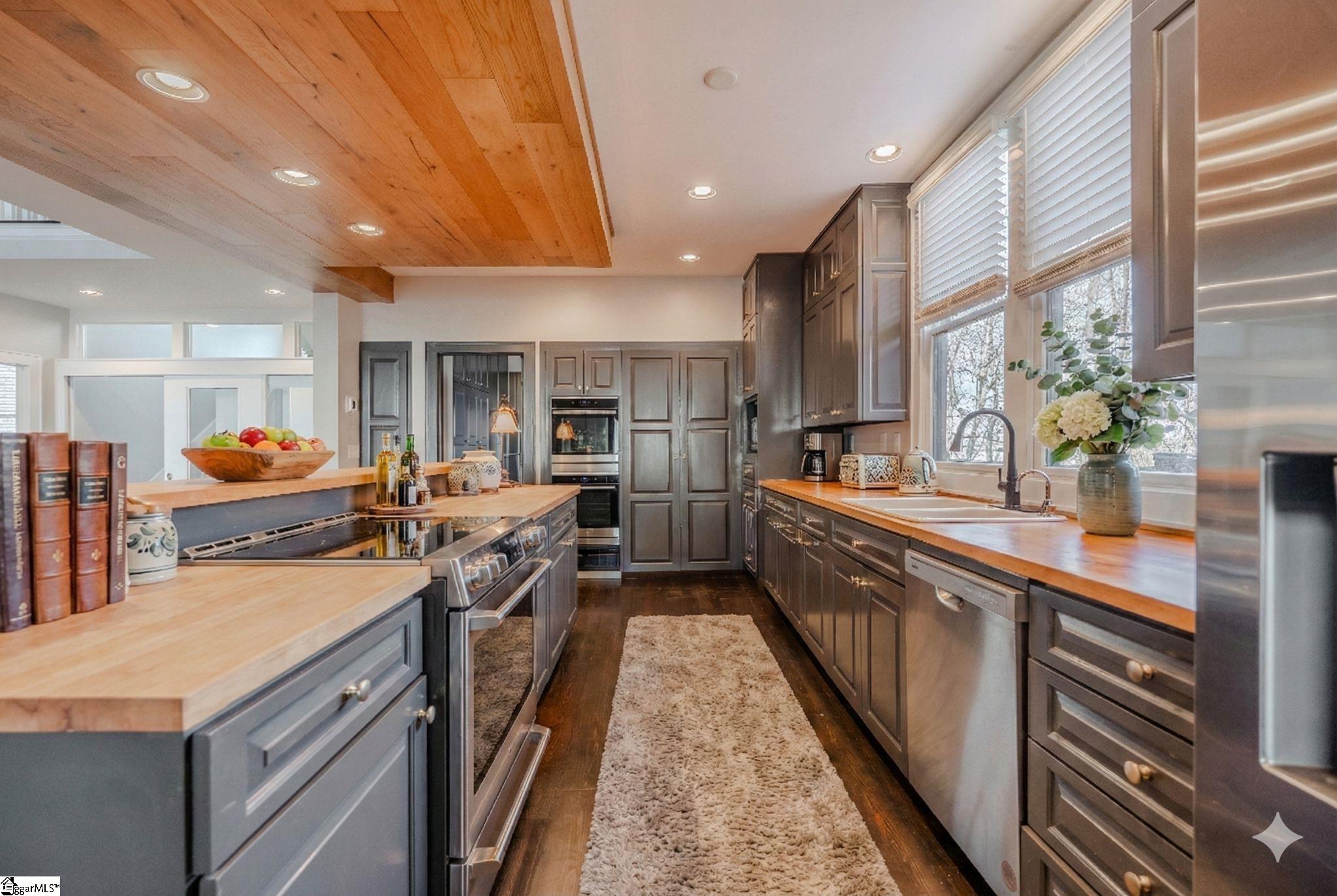 42 Wild Magnolia Way, Zirconia NC 28790