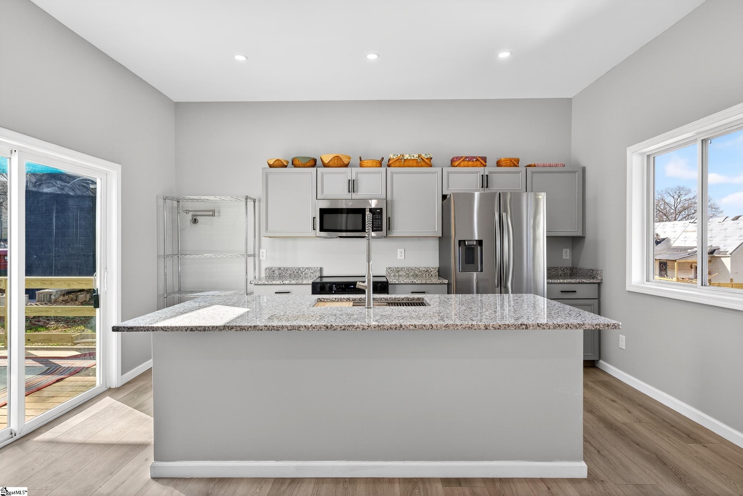 35 Henry Street Greenville, SC 29605