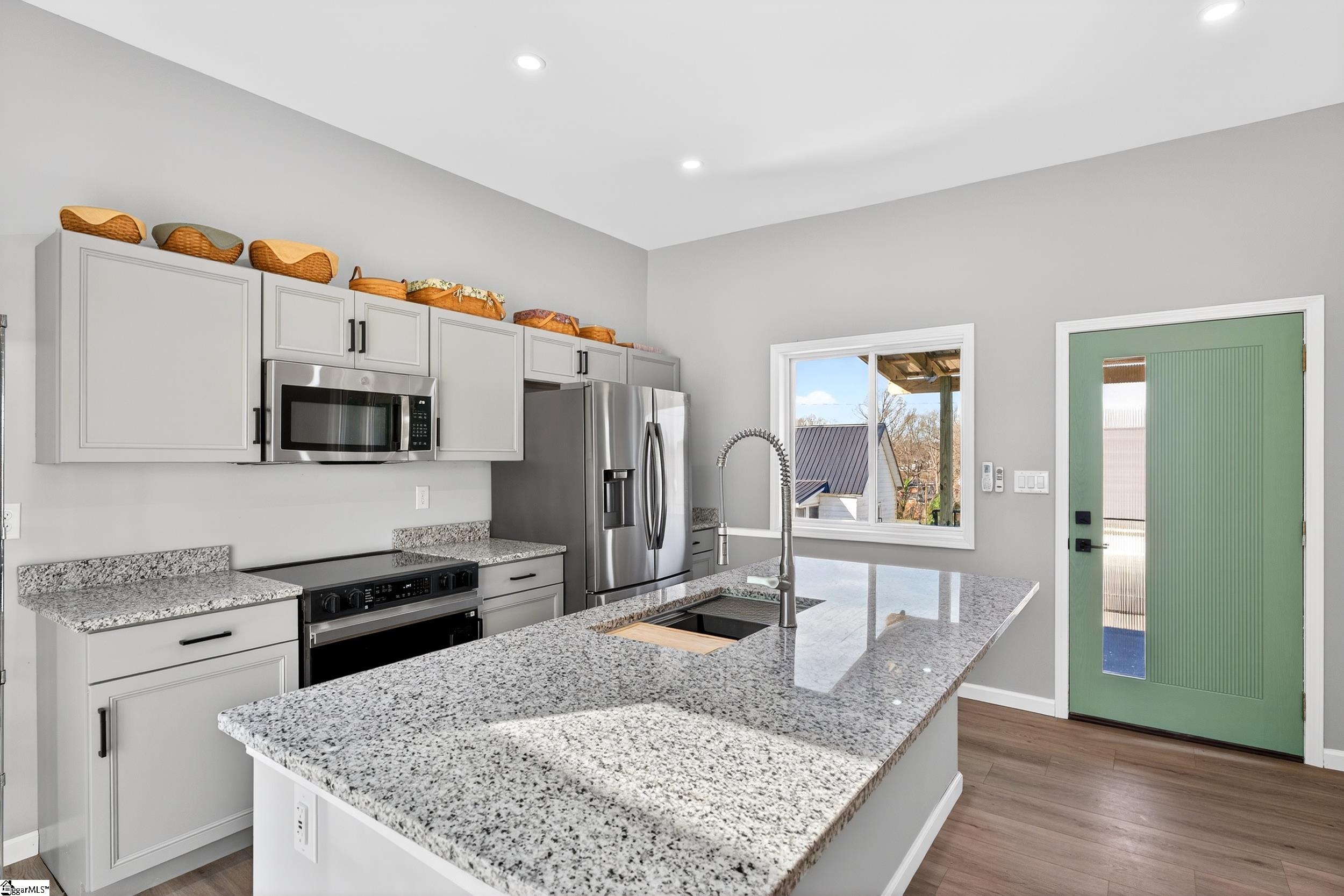 35 Henry Street Greenville, SC 29605