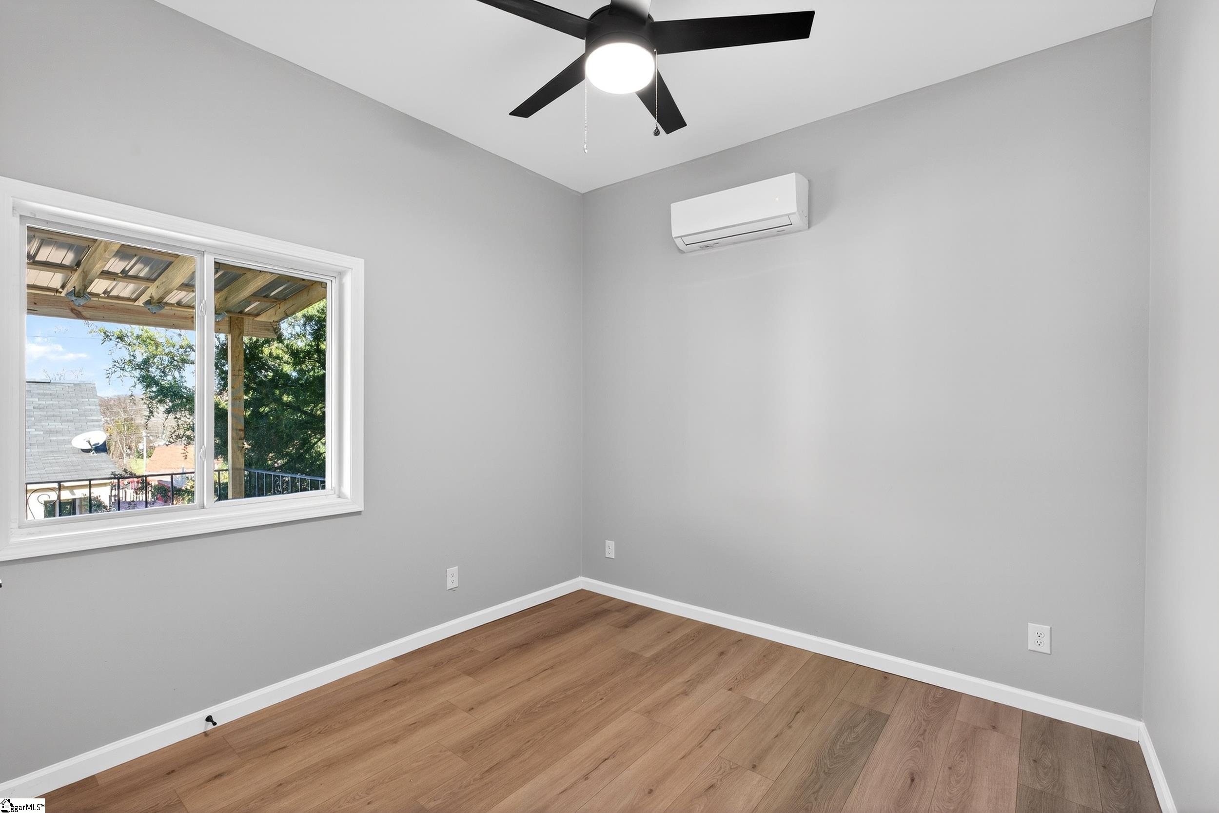 35 Henry Street Greenville, SC 29605