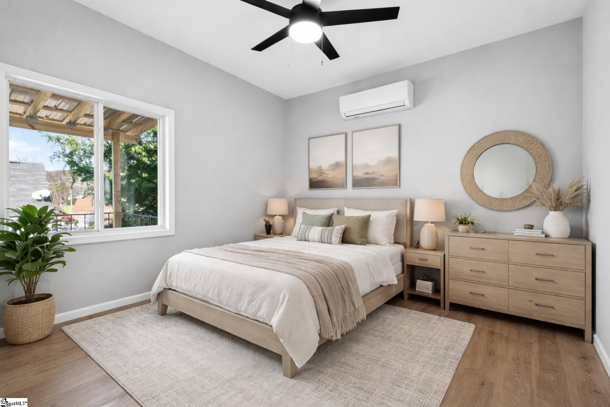 35 Henry Street Greenville, SC 29605