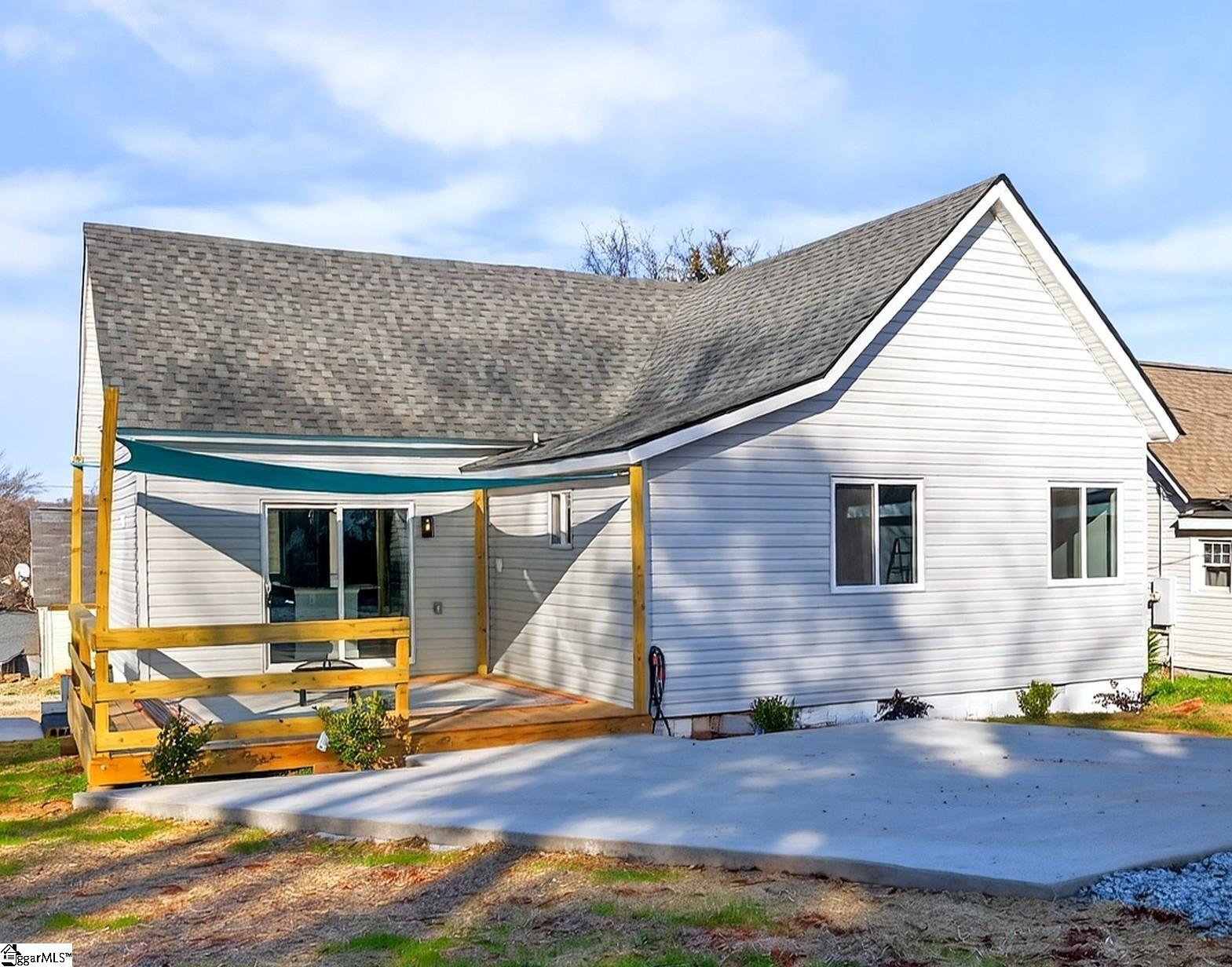 35 Henry Street Greenville, SC 29605