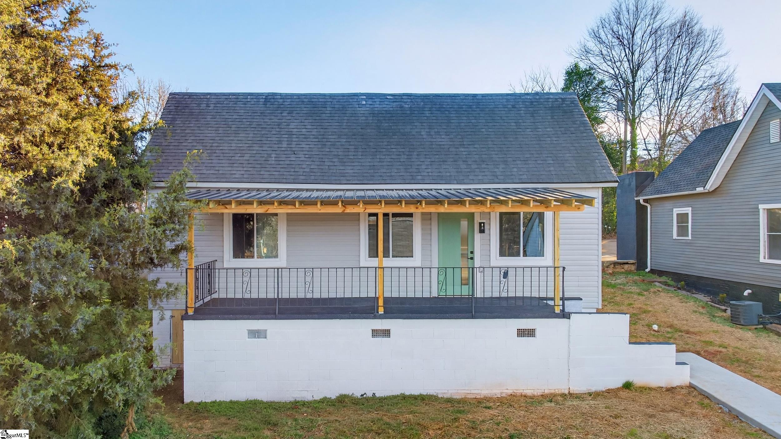 35 Henry Street Greenville, SC 29605
