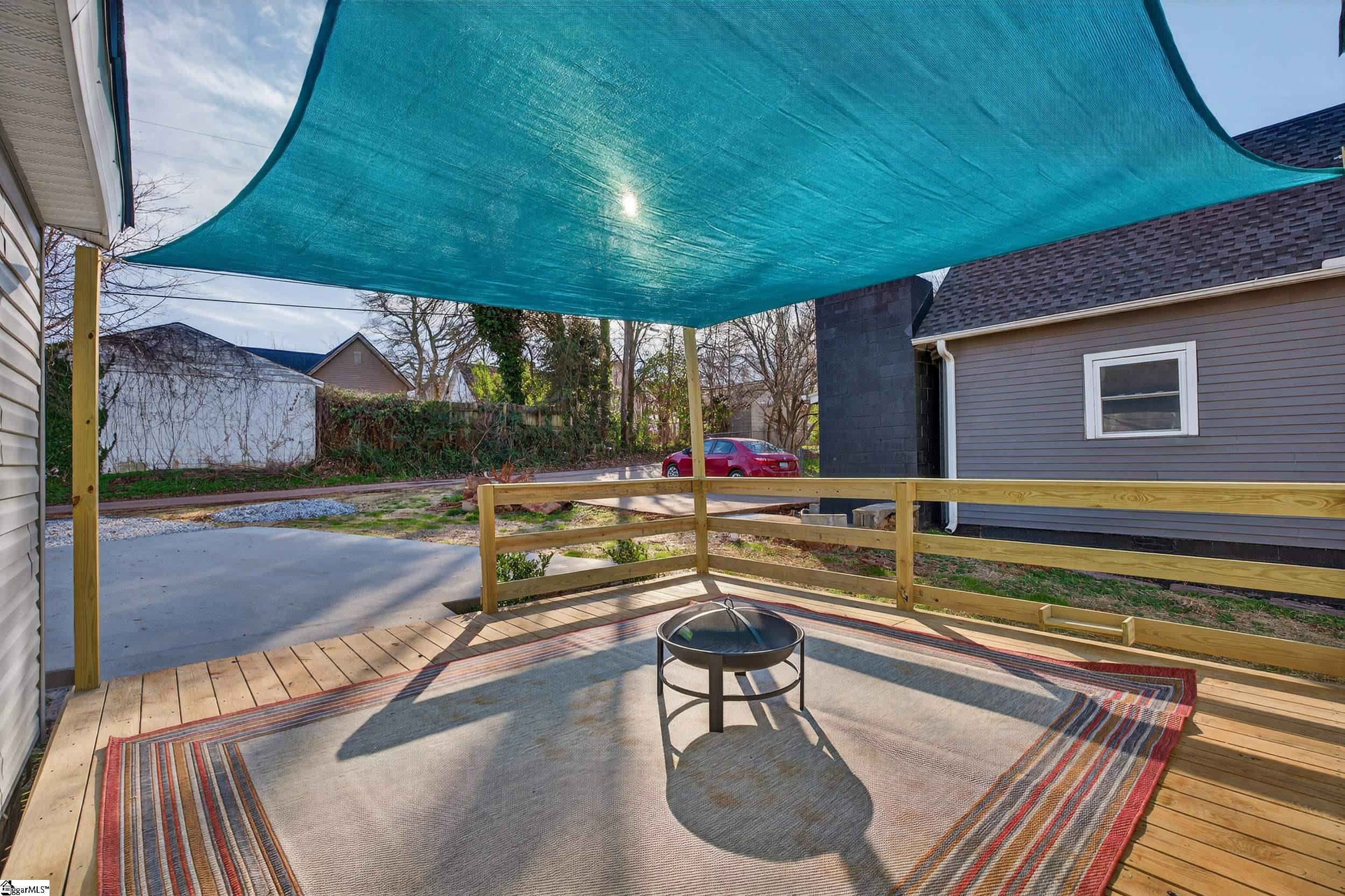 35 Henry Street Greenville, SC 29605