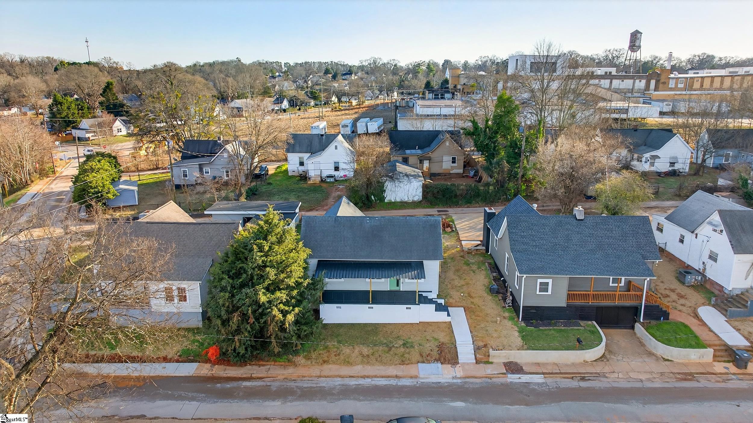 35 Henry Street Greenville, SC 29605