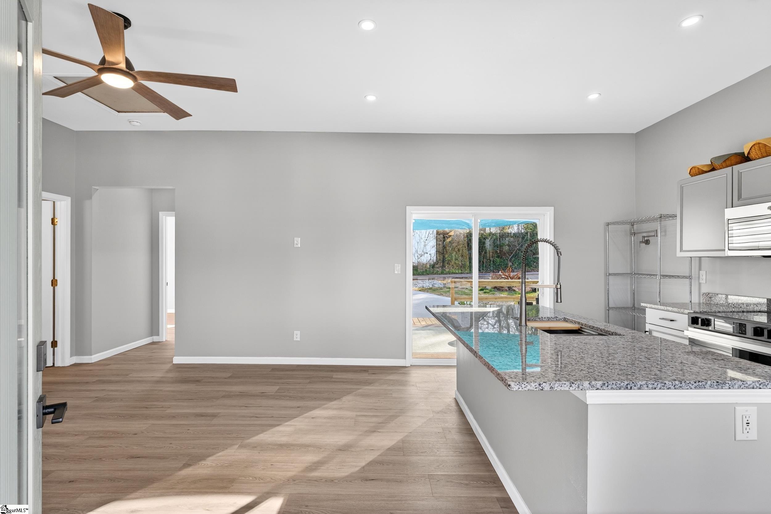 35 Henry Street Greenville, SC 29605