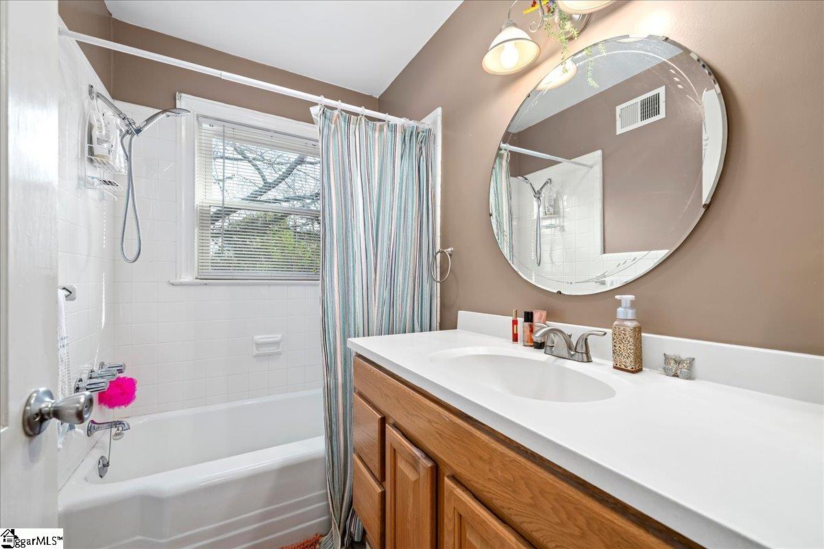238 California Avenue Spartanburg, SC 29303