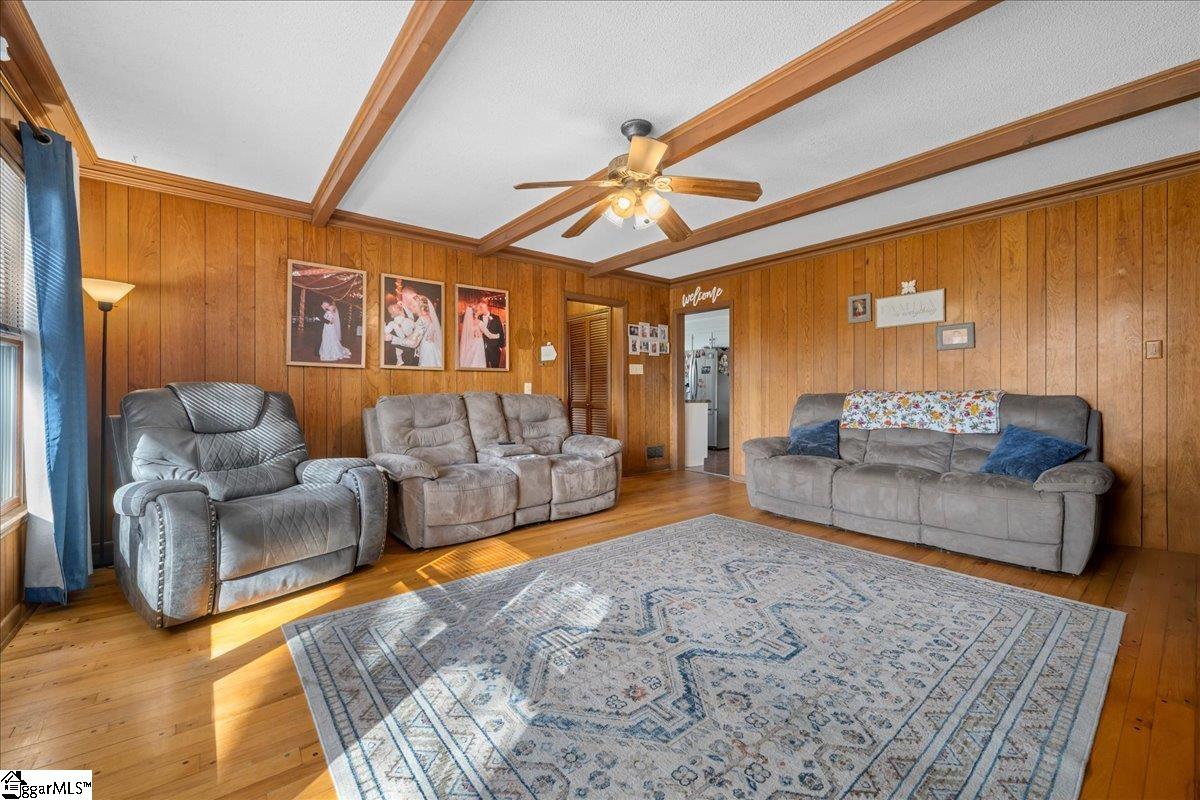 238 California Avenue Spartanburg, SC 29303