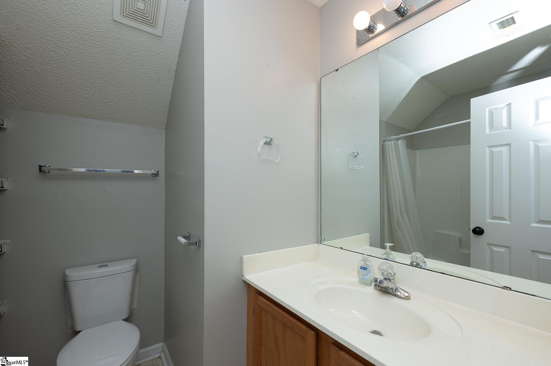 9 Colombard Court Mauldin, SC 29662