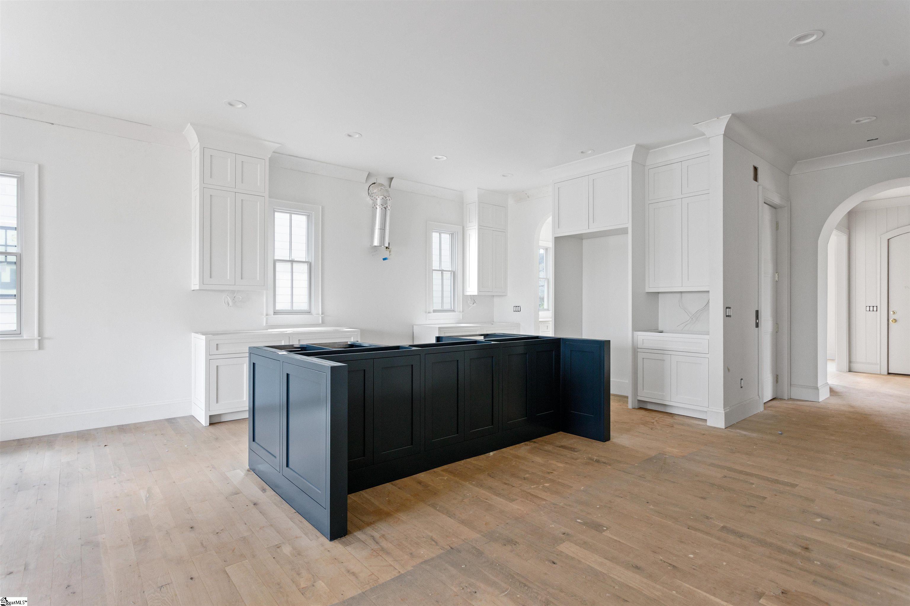 210 W Mountainview Avenue Greenville, SC 29609