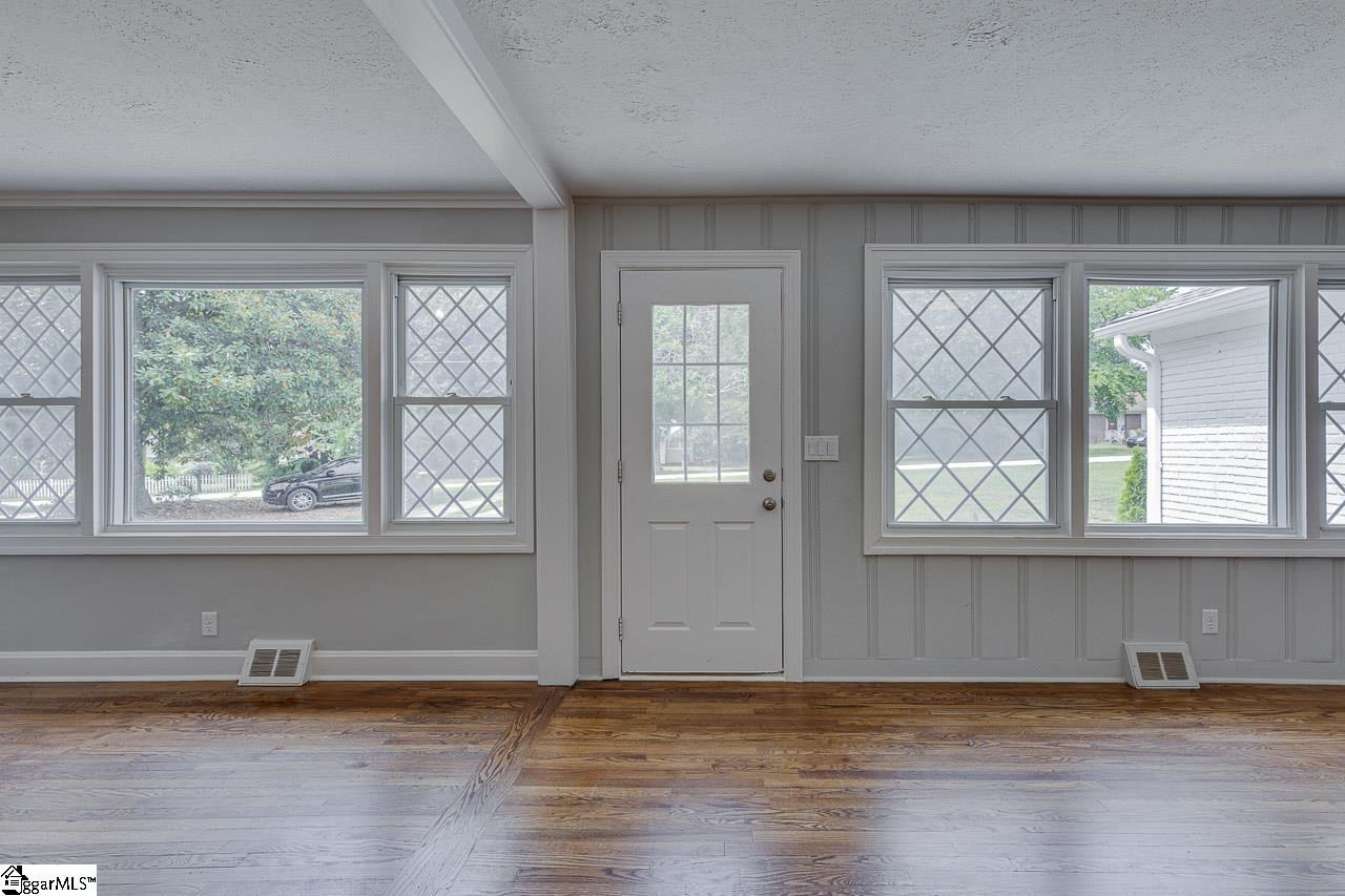 215 Elaine Avenue, Taylors, SC, 29687