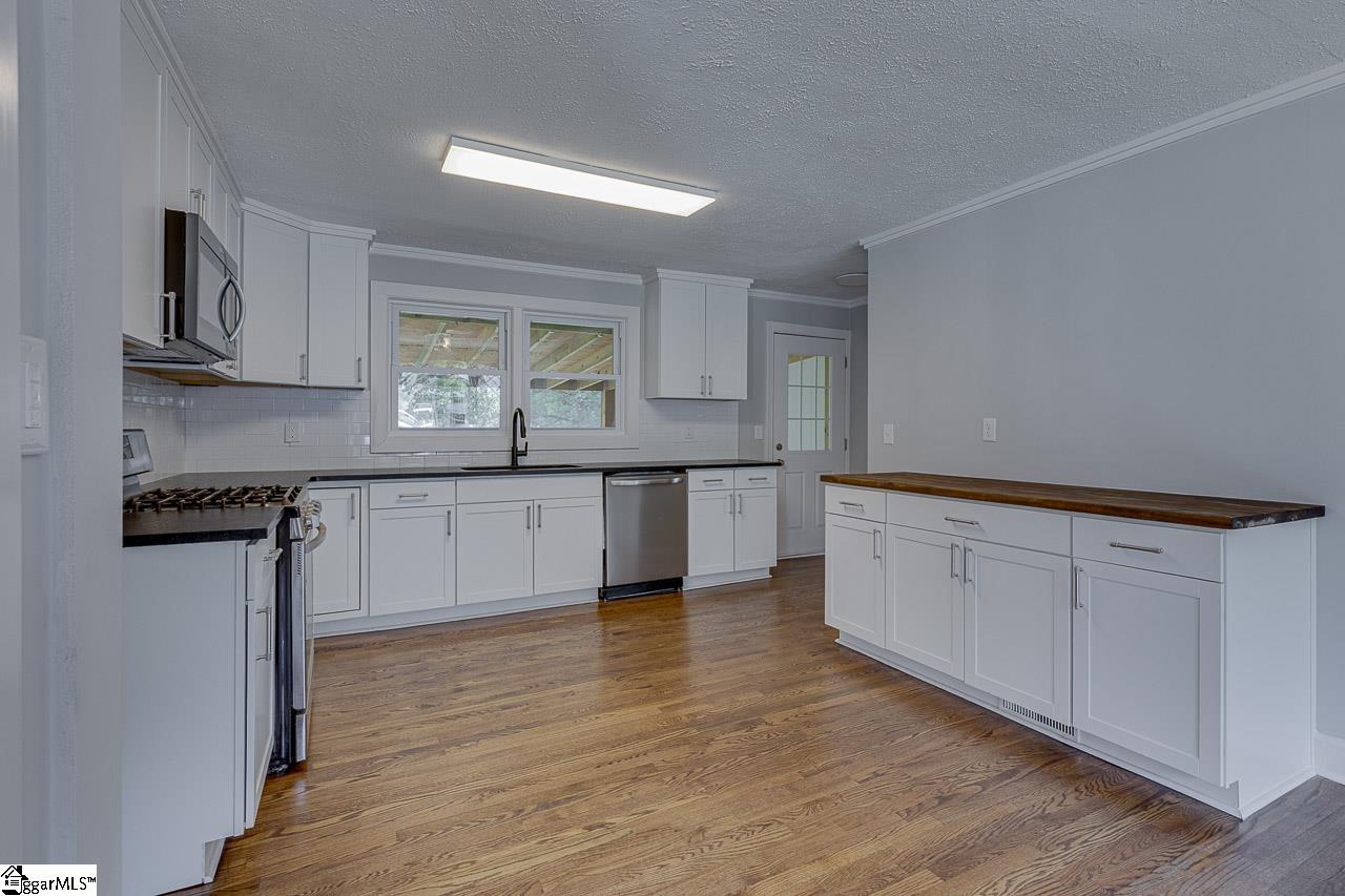 215 Elaine Avenue, Taylors, SC, 29687