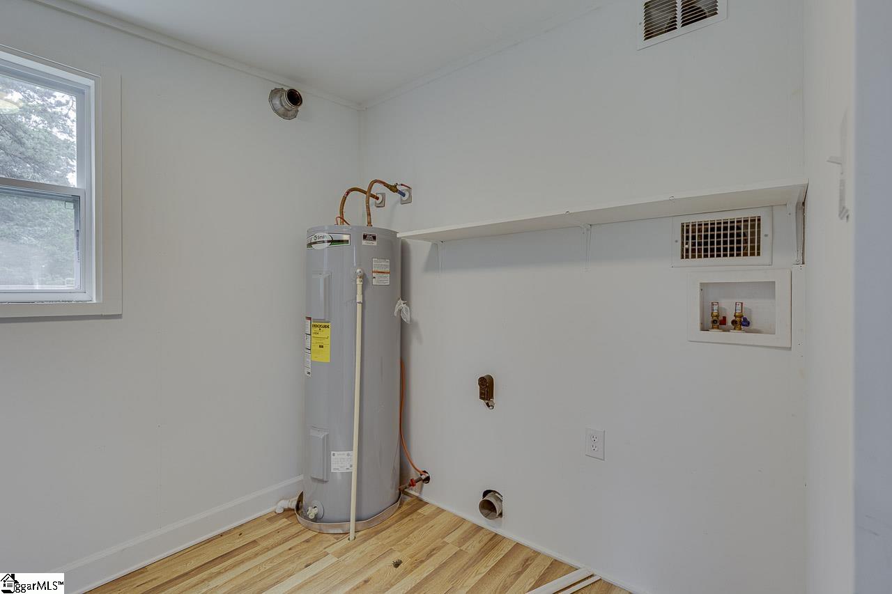 215 Elaine Avenue, Taylors, SC, 29687