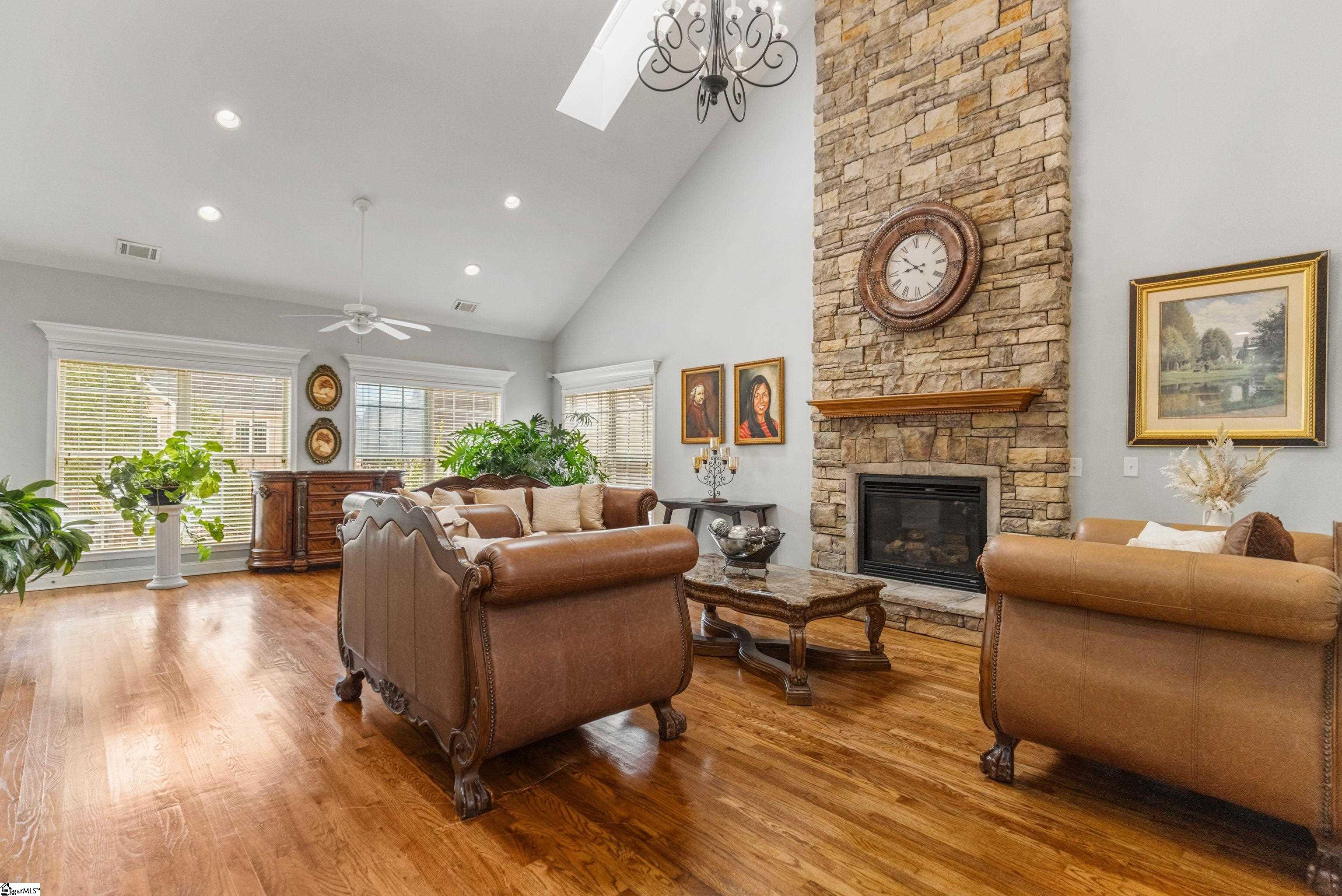 8 Middleberry Court photo 22