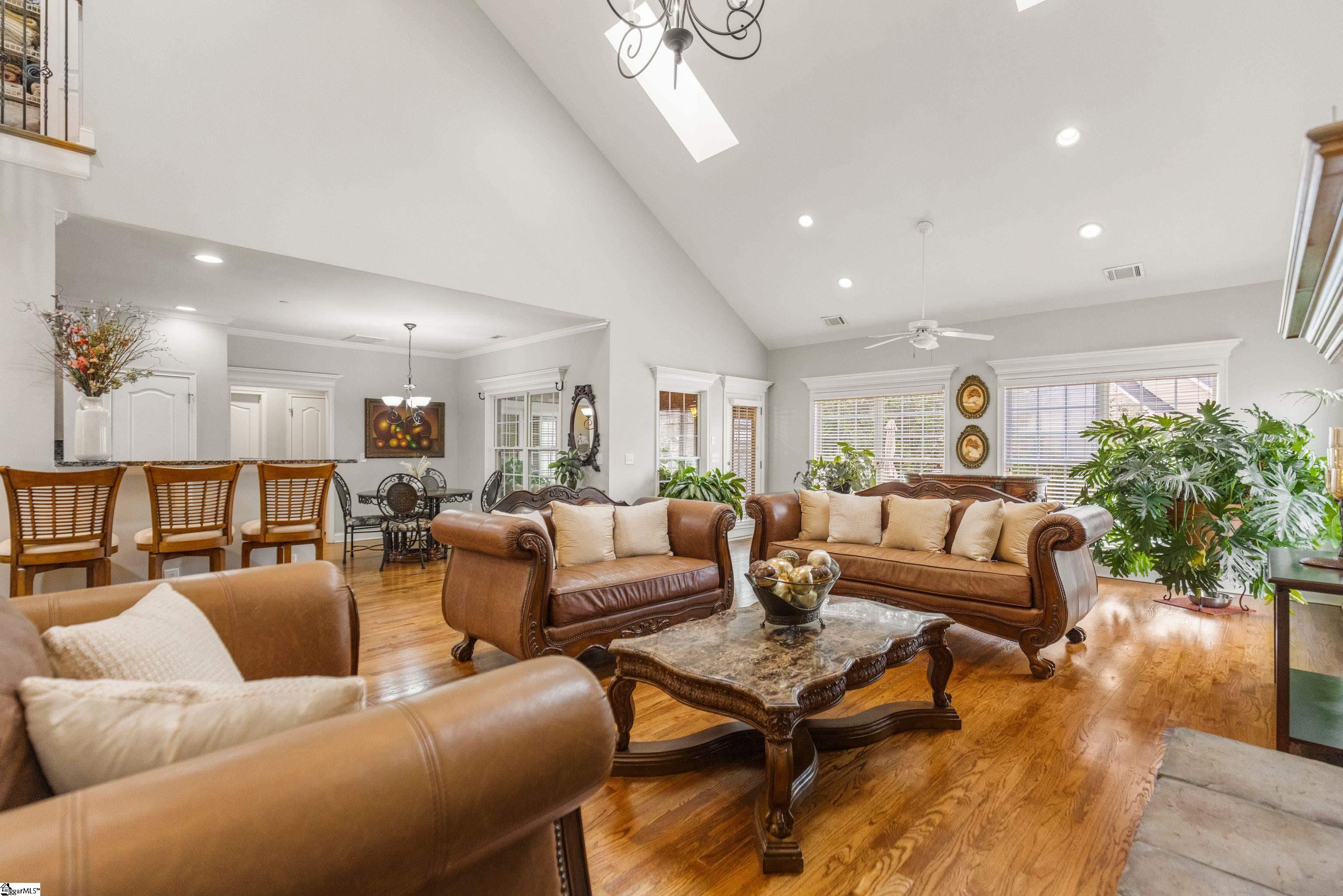 8 Middleberry Court photo 23