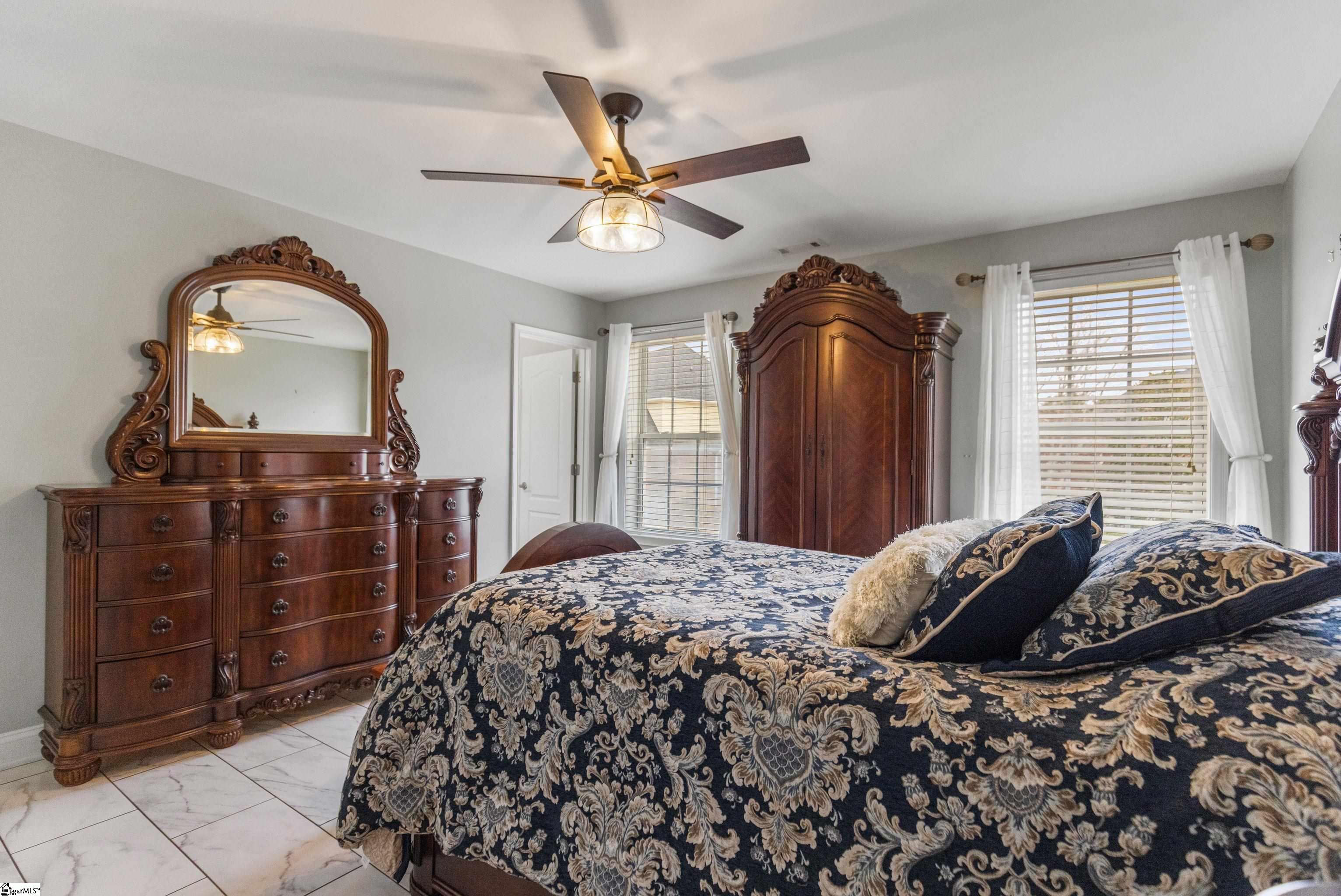 8 Middleberry Court photo 34