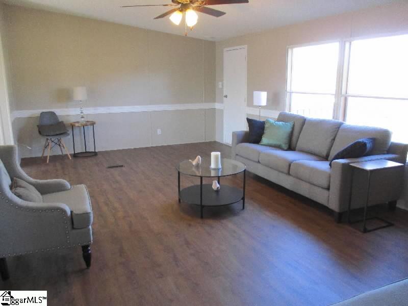 Homes for sale in Fountain Inn, SC | 107 Sagewood Ct, Fountain Inn, SC 29644 | MLS# 1580368