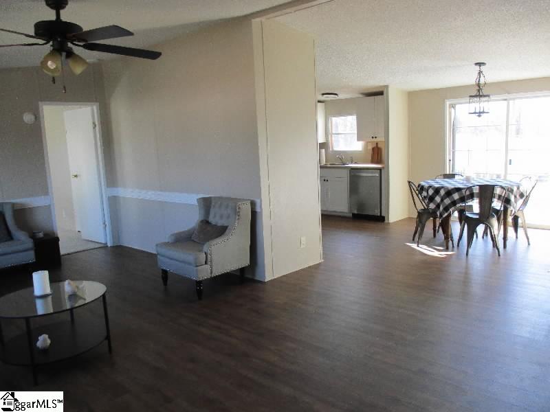 Homes for sale in Fountain Inn, SC | 107 Sagewood Ct, Fountain Inn, SC 29644 | MLS# 1580368