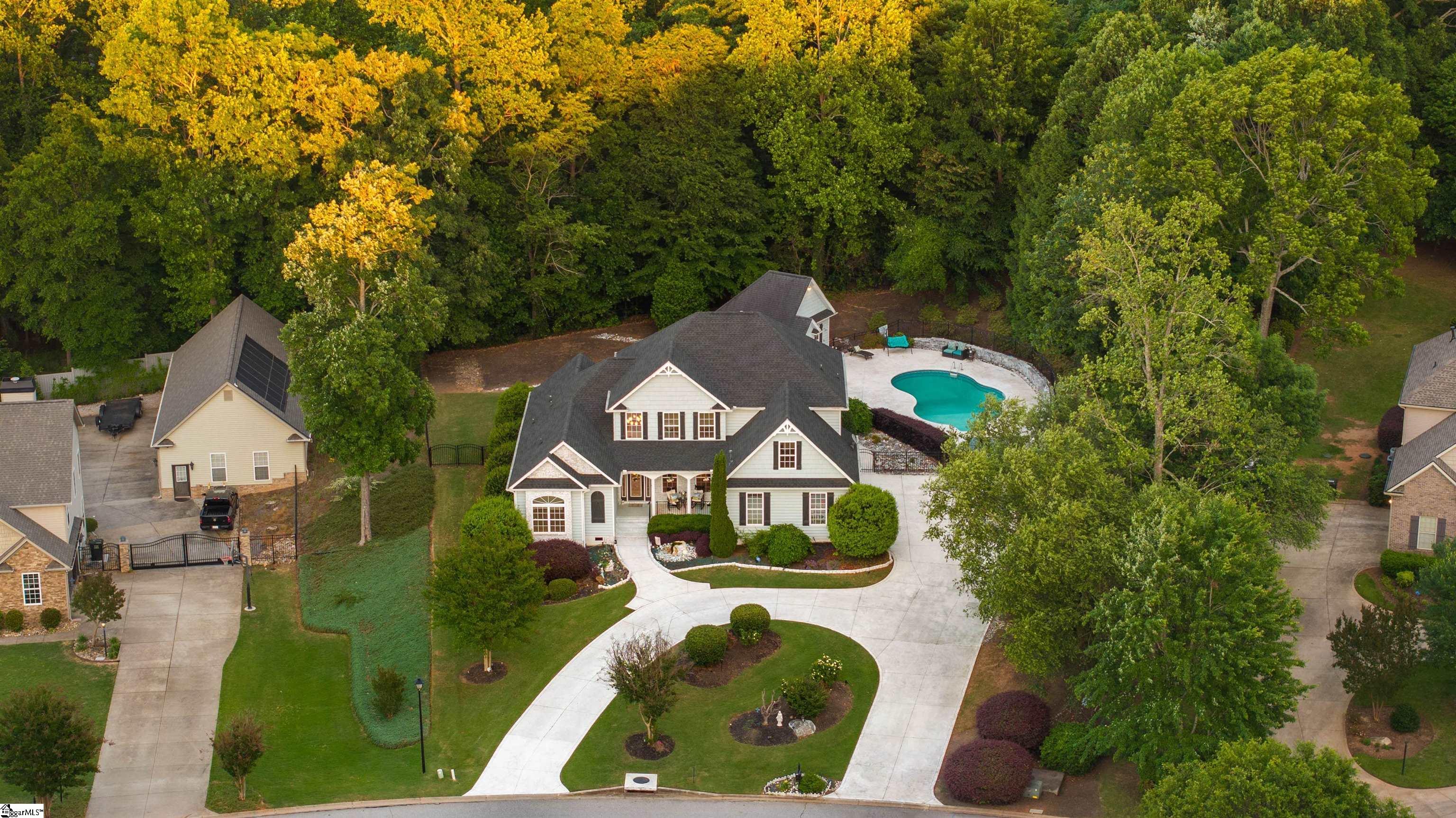 109 Creek Crossing Way Greer, SC 29651