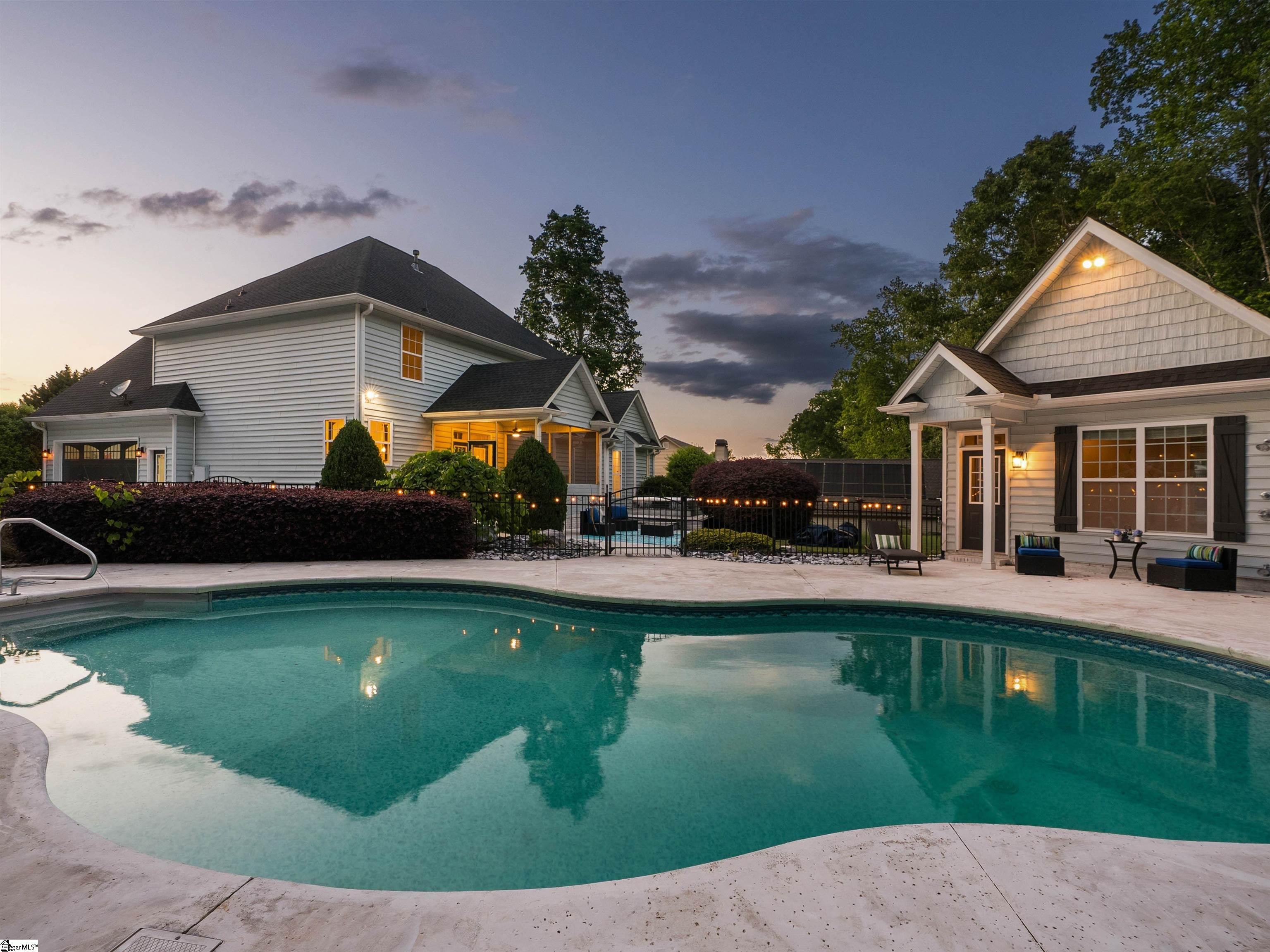 109 Creek Crossing Way Greer, SC 29651