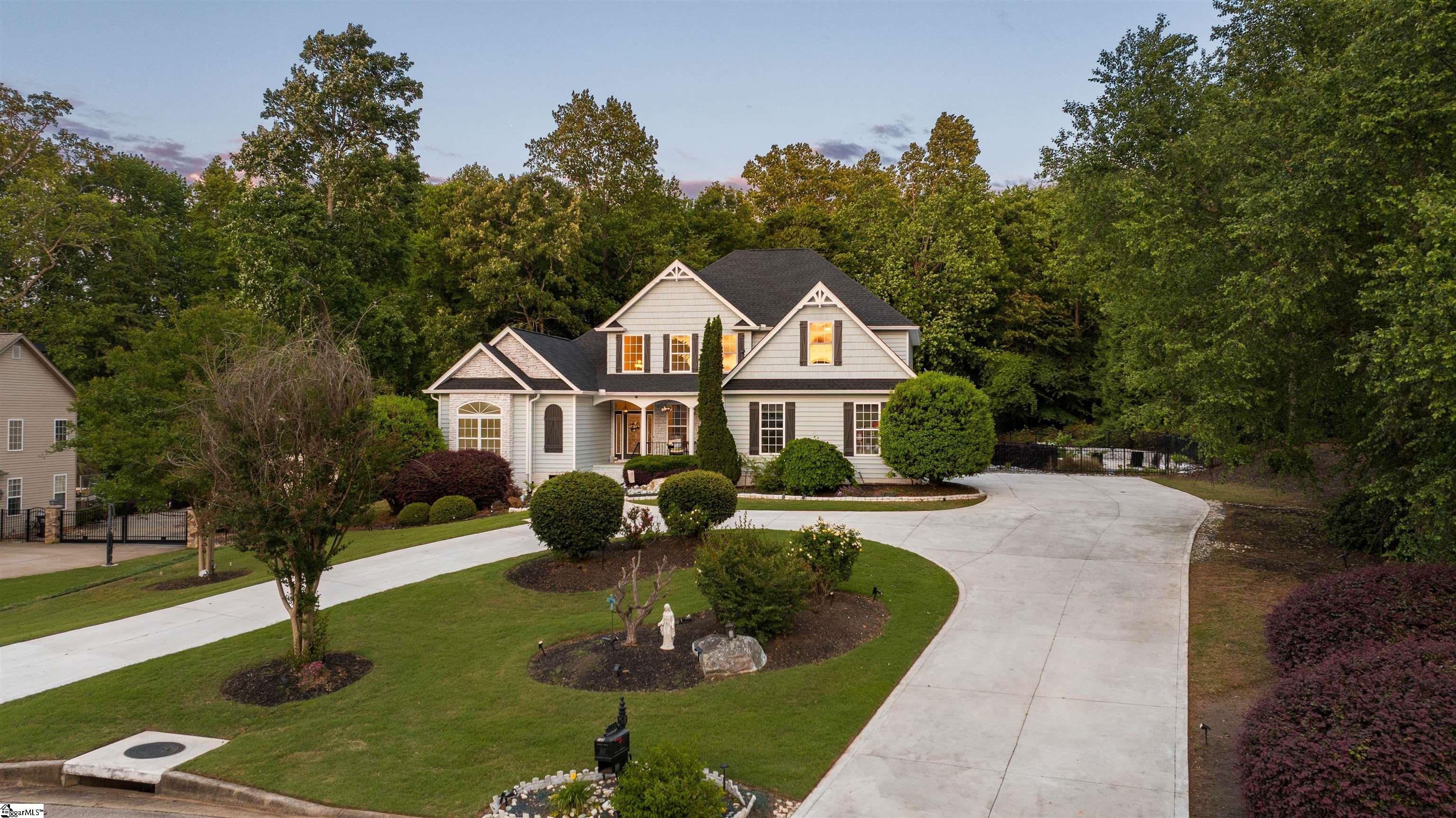 109 Creek Crossing Way Greer, SC 29651