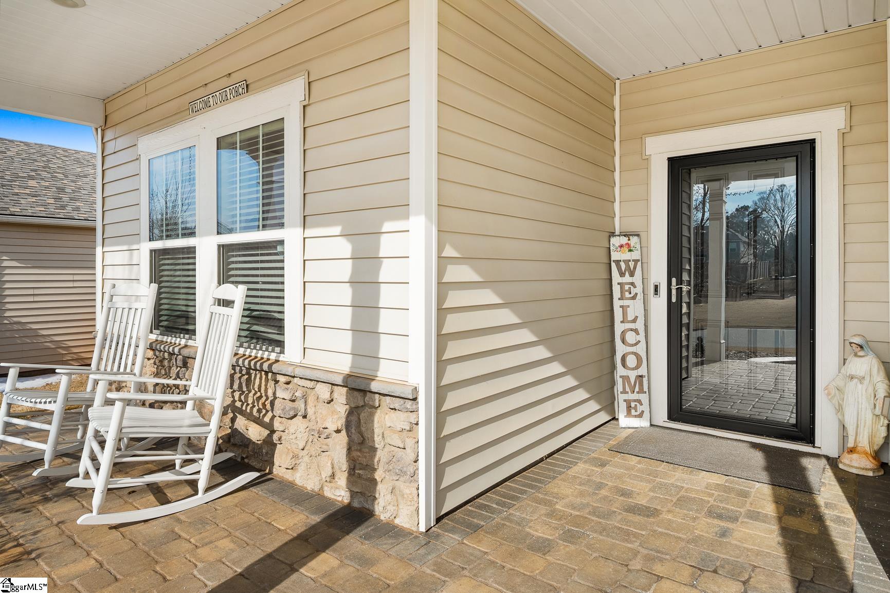 320 Fox Hollow Lane photo 4
