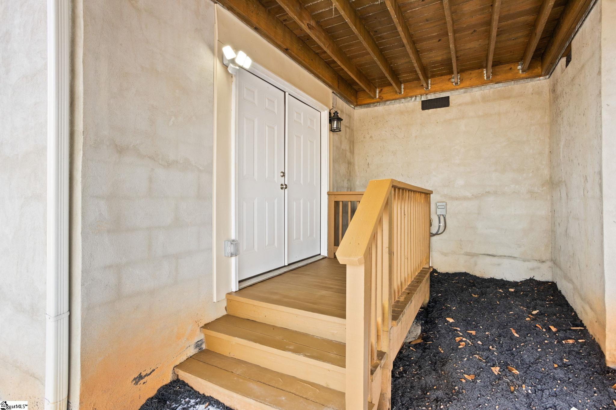 216 Scotts Bluff Drive Simpsonville, SC 29681