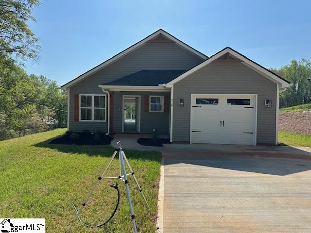 210 E Greenwood Street, Landrum, SC, 29356