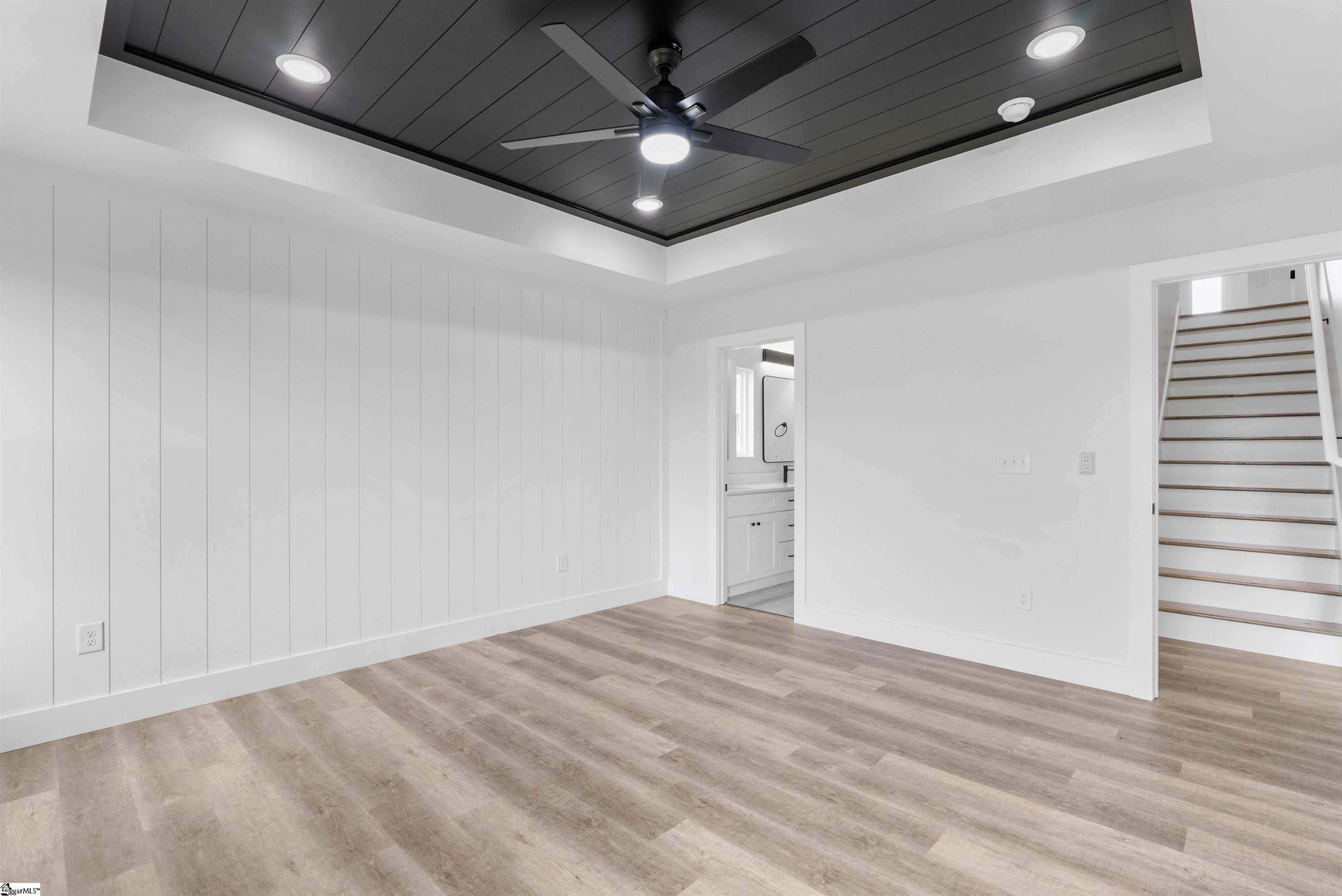 2019 Meadow Glen Court Chesnee, SC 29323