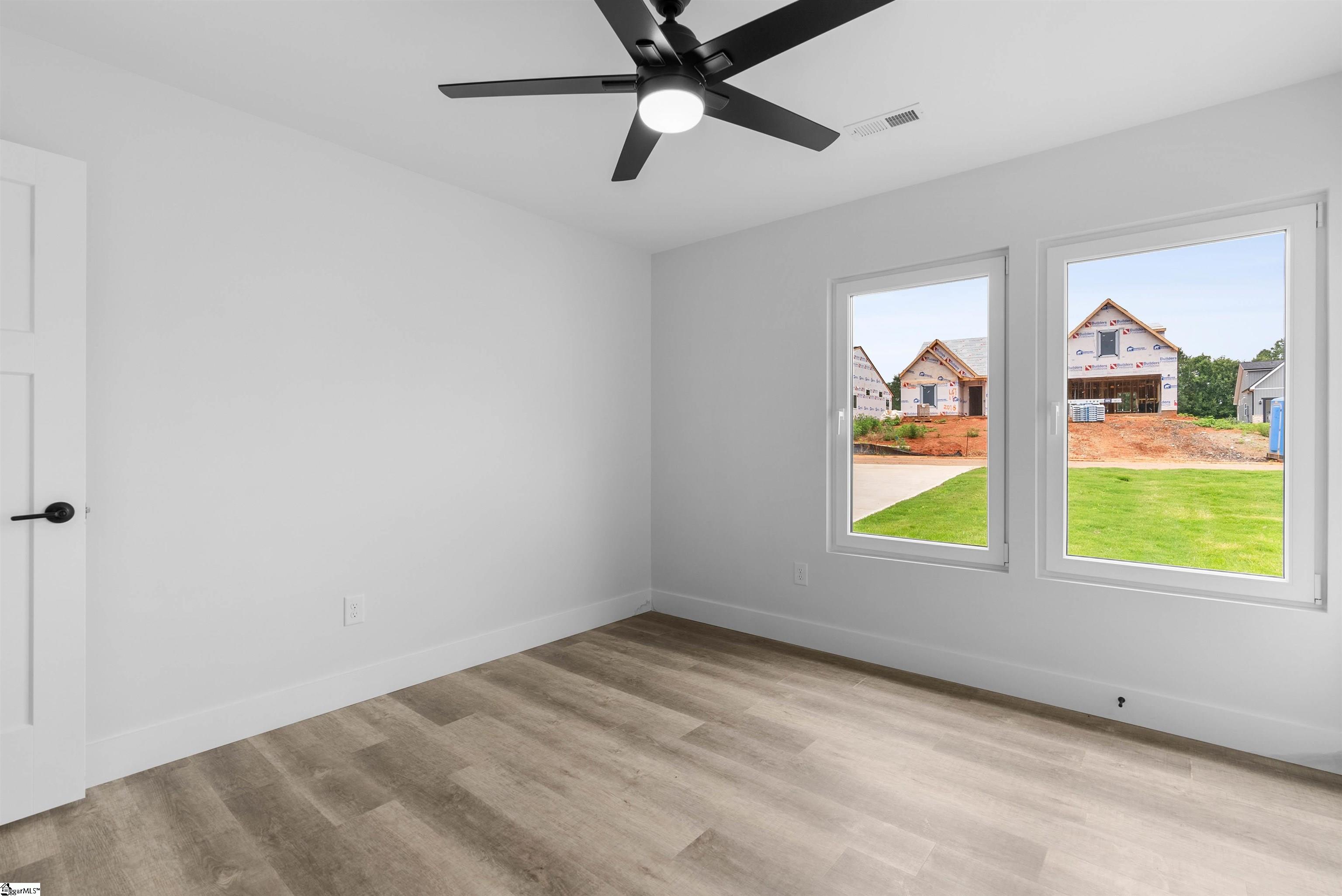 2019 Meadow Glen Court Chesnee, SC 29323