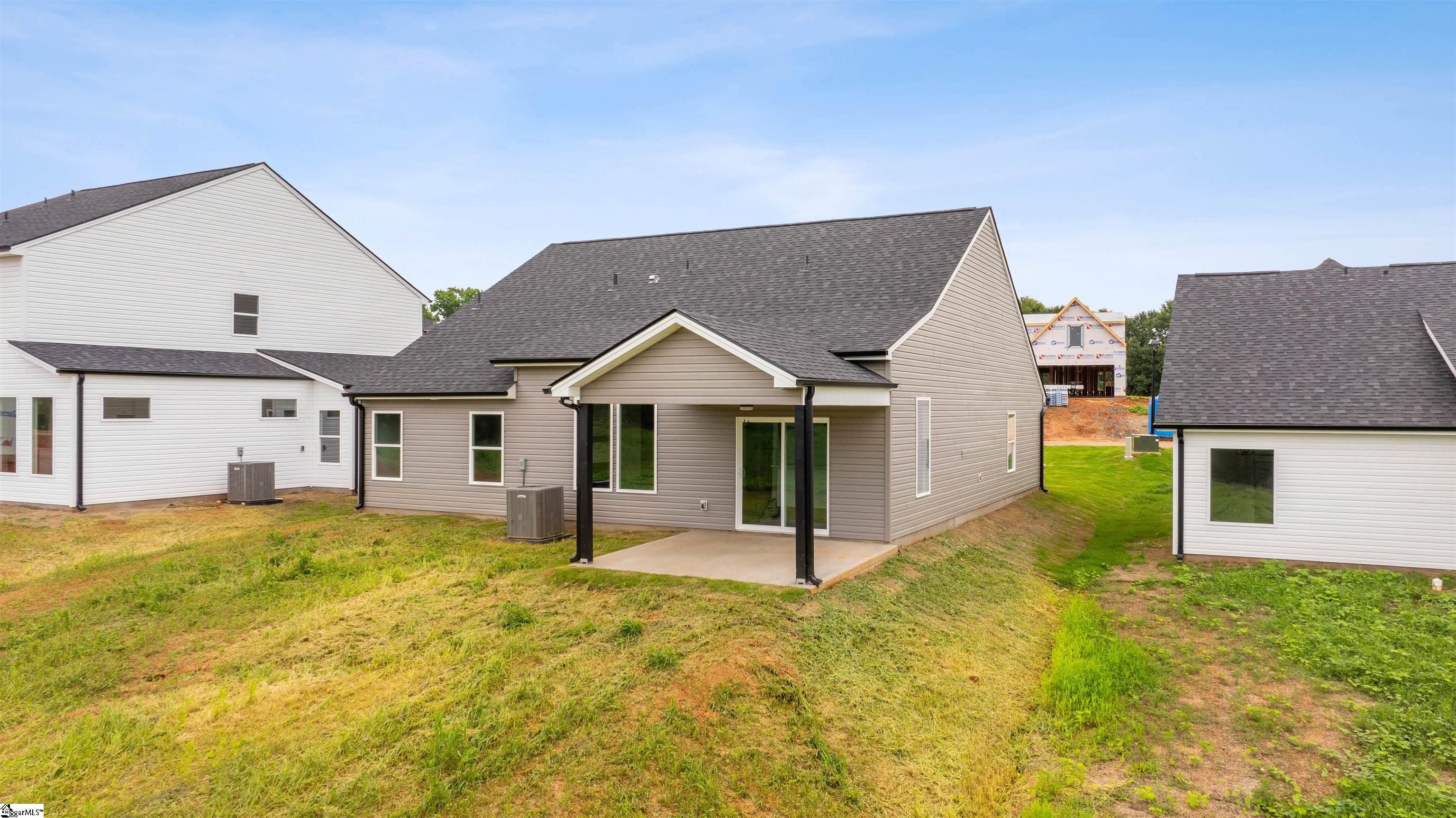 2019 Meadow Glen Court Chesnee, SC 29323
