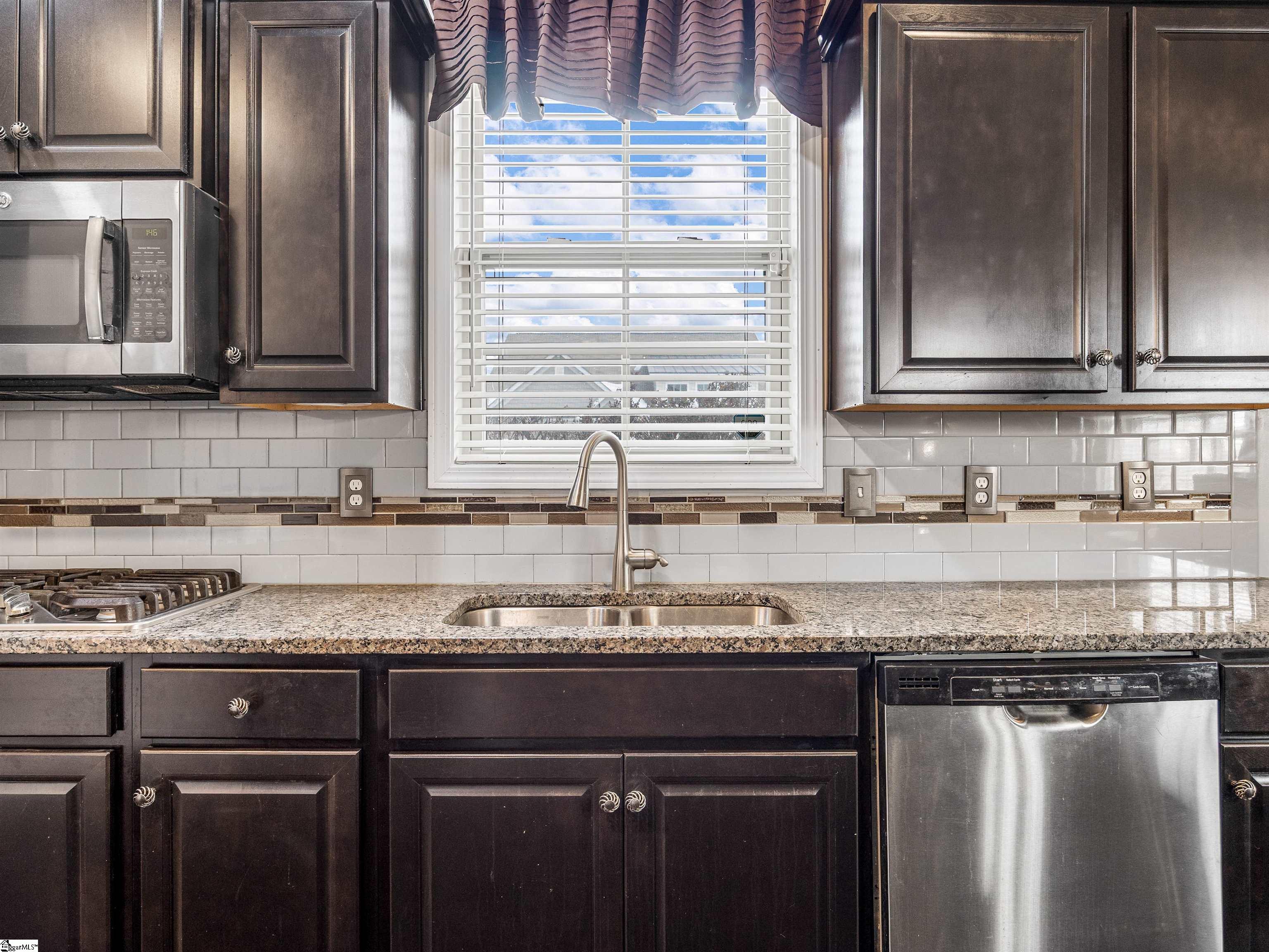 450 Bucklebury Road photo 12