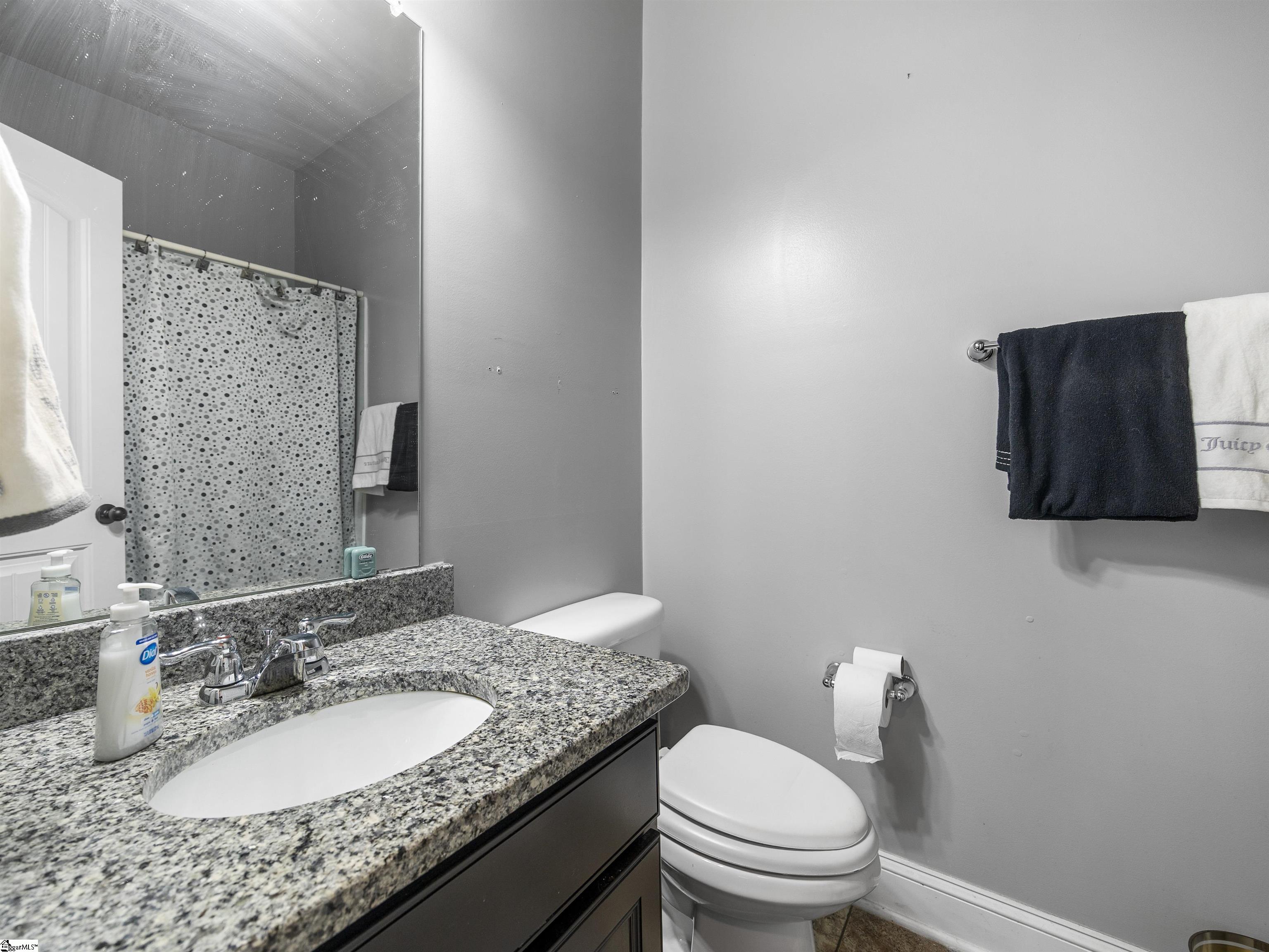 450 Bucklebury Road photo 21