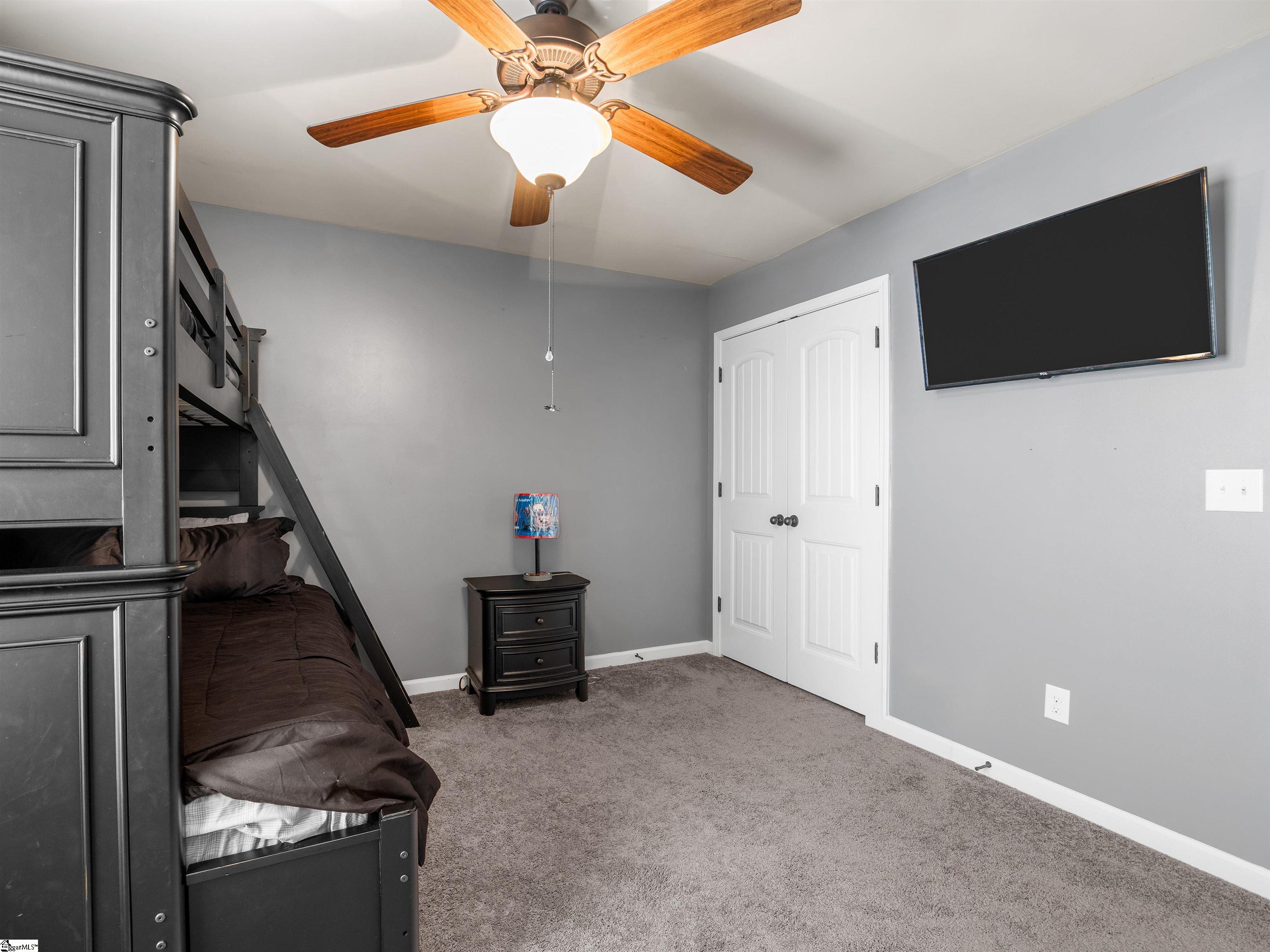 450 Bucklebury Road photo 27