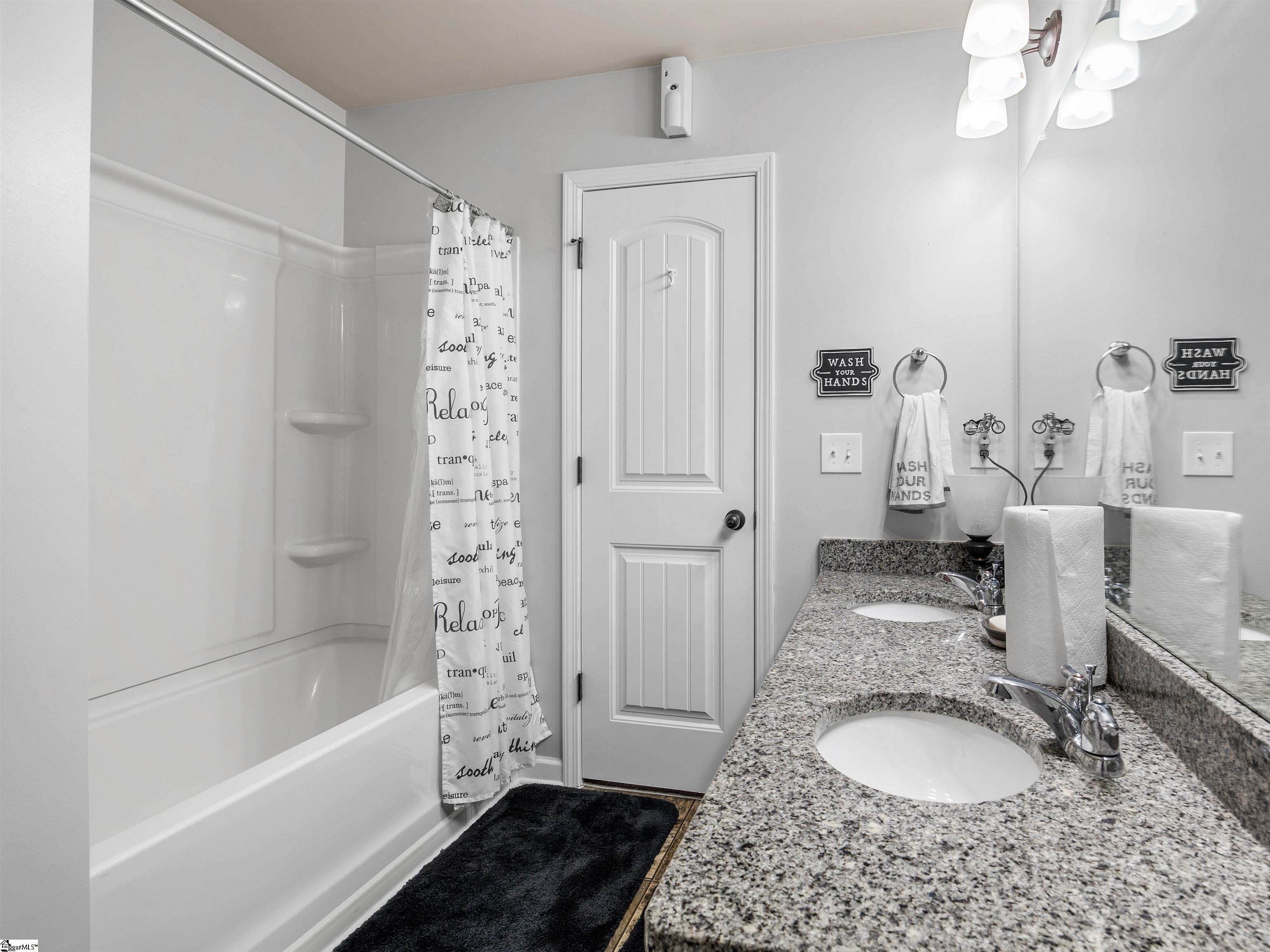450 Bucklebury Road photo 29