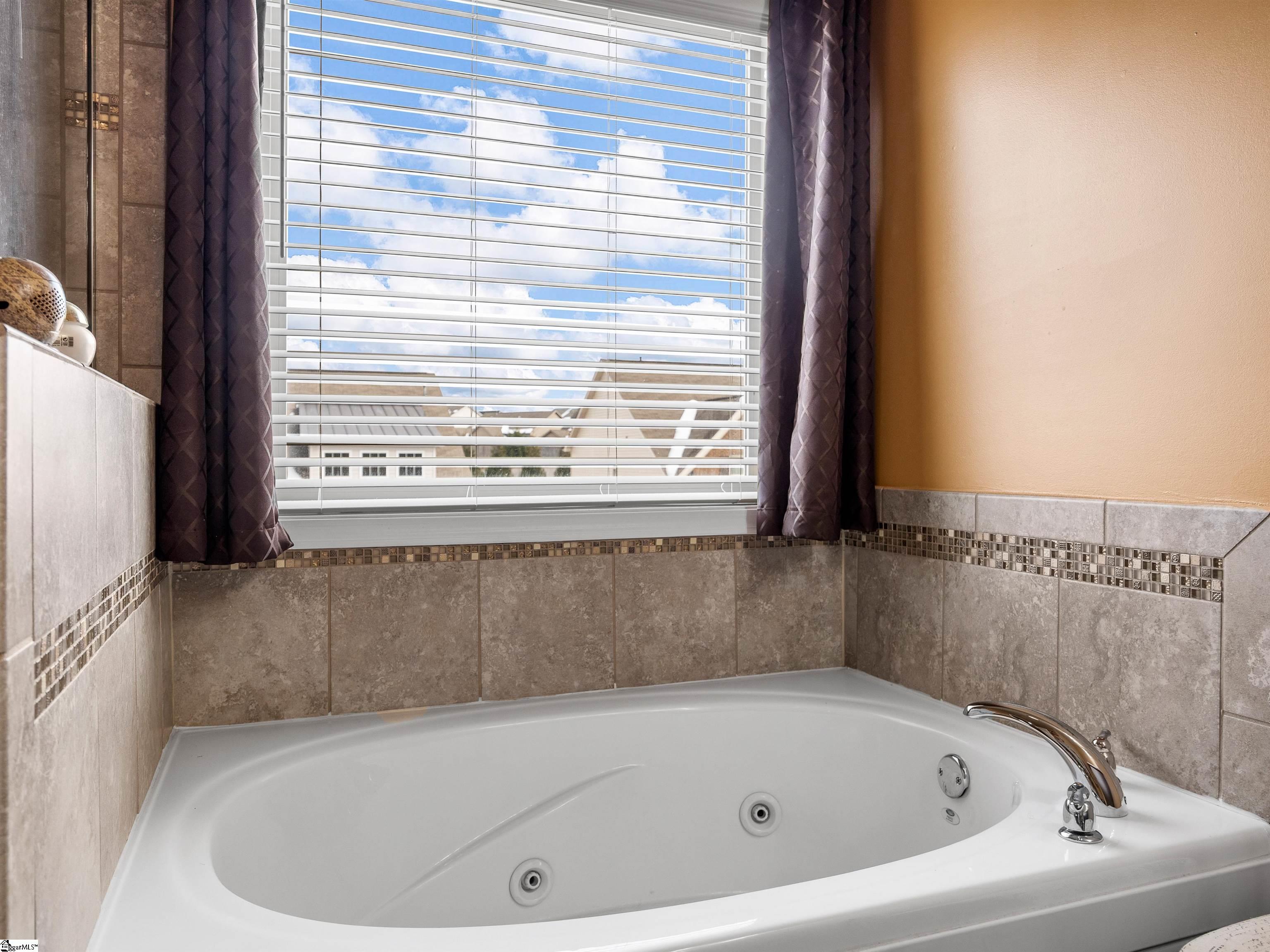 450 Bucklebury Road photo 37