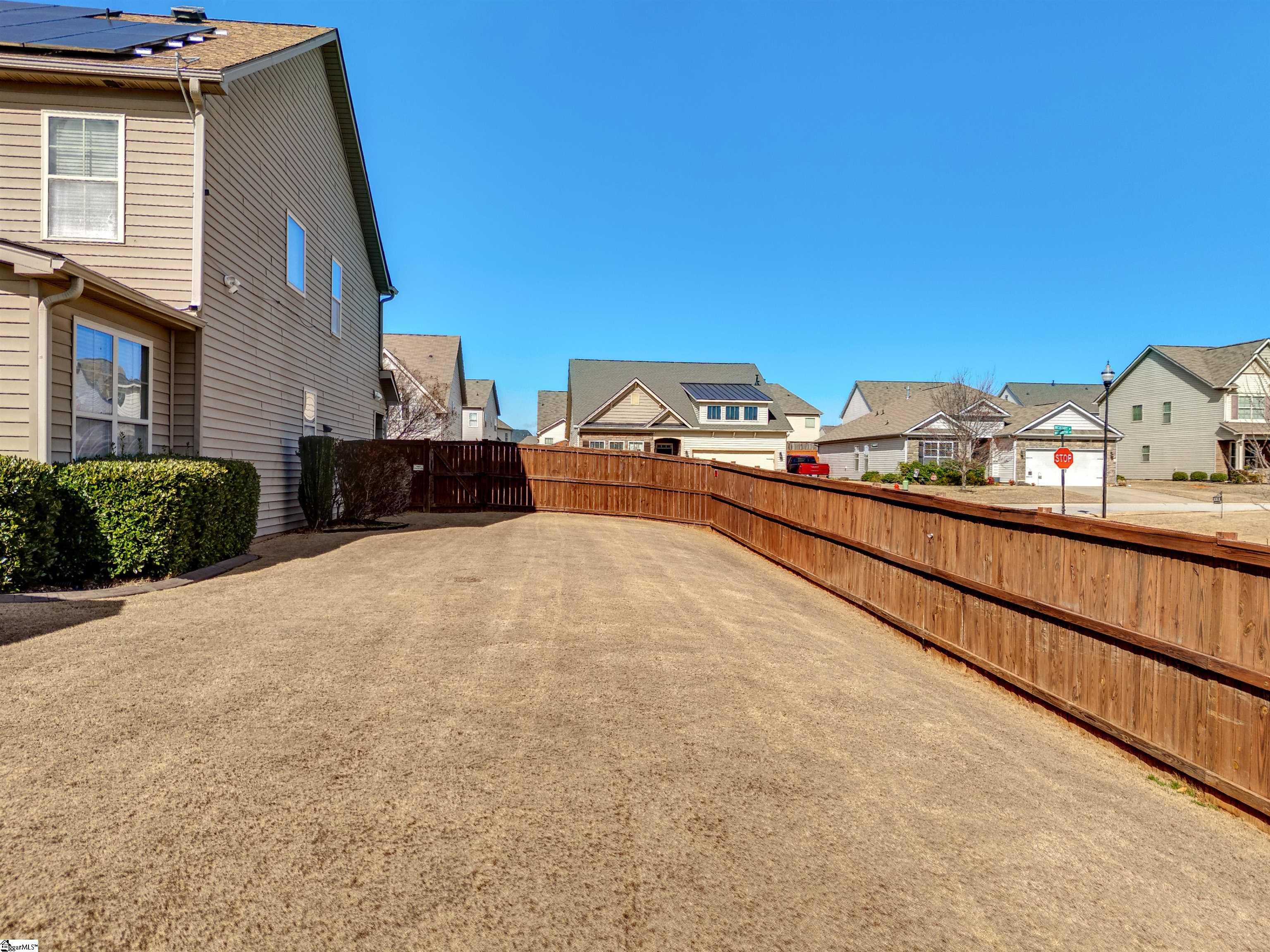 450 Bucklebury Road photo 44