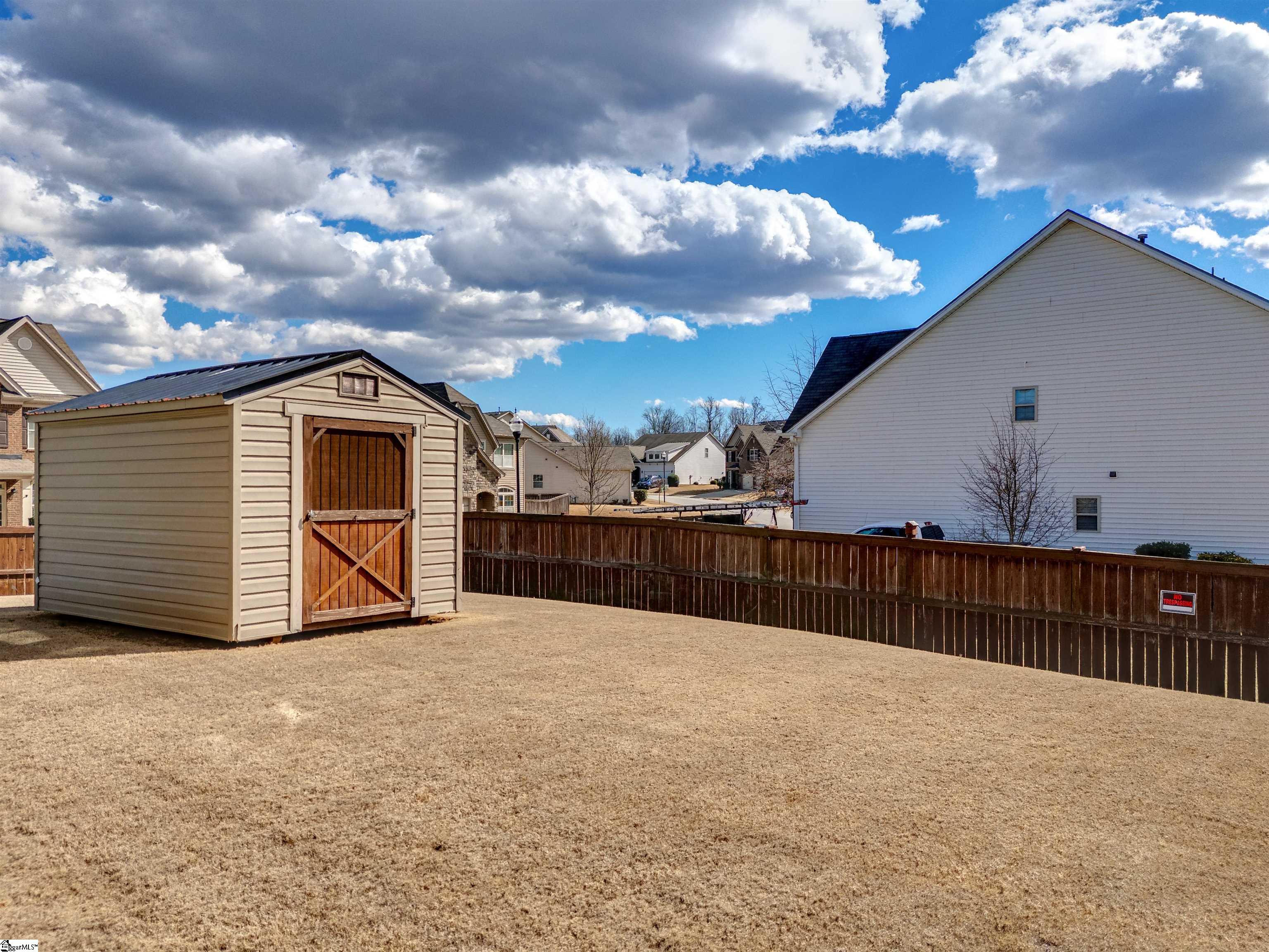 450 Bucklebury Road photo 45