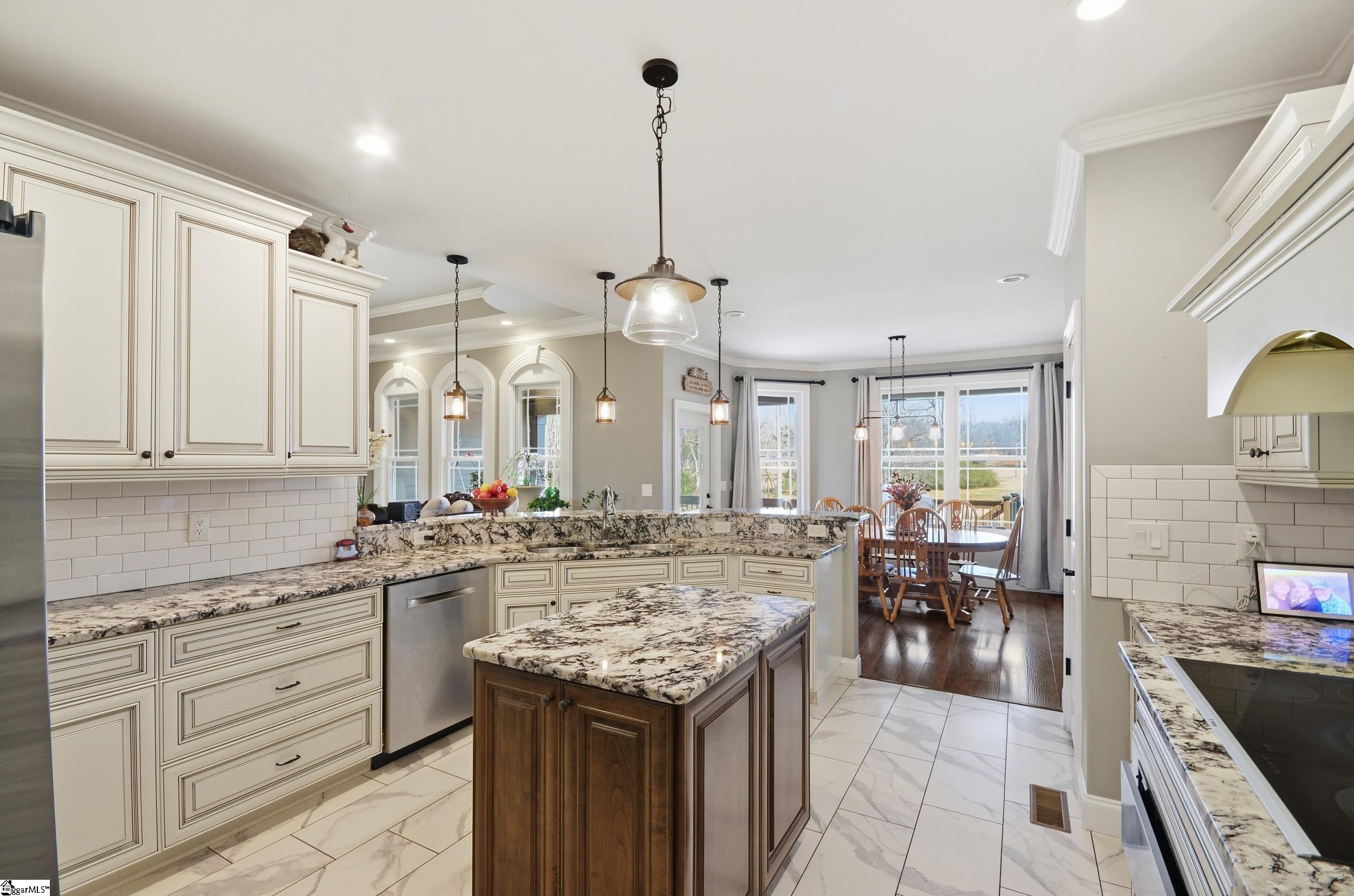 1091 Park Road photo 6