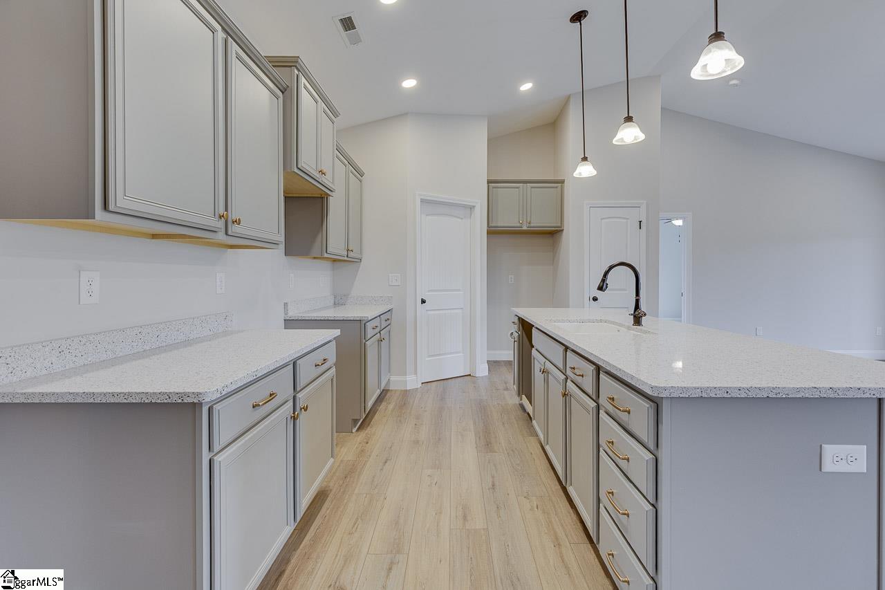 108 Walters Way photo 14
