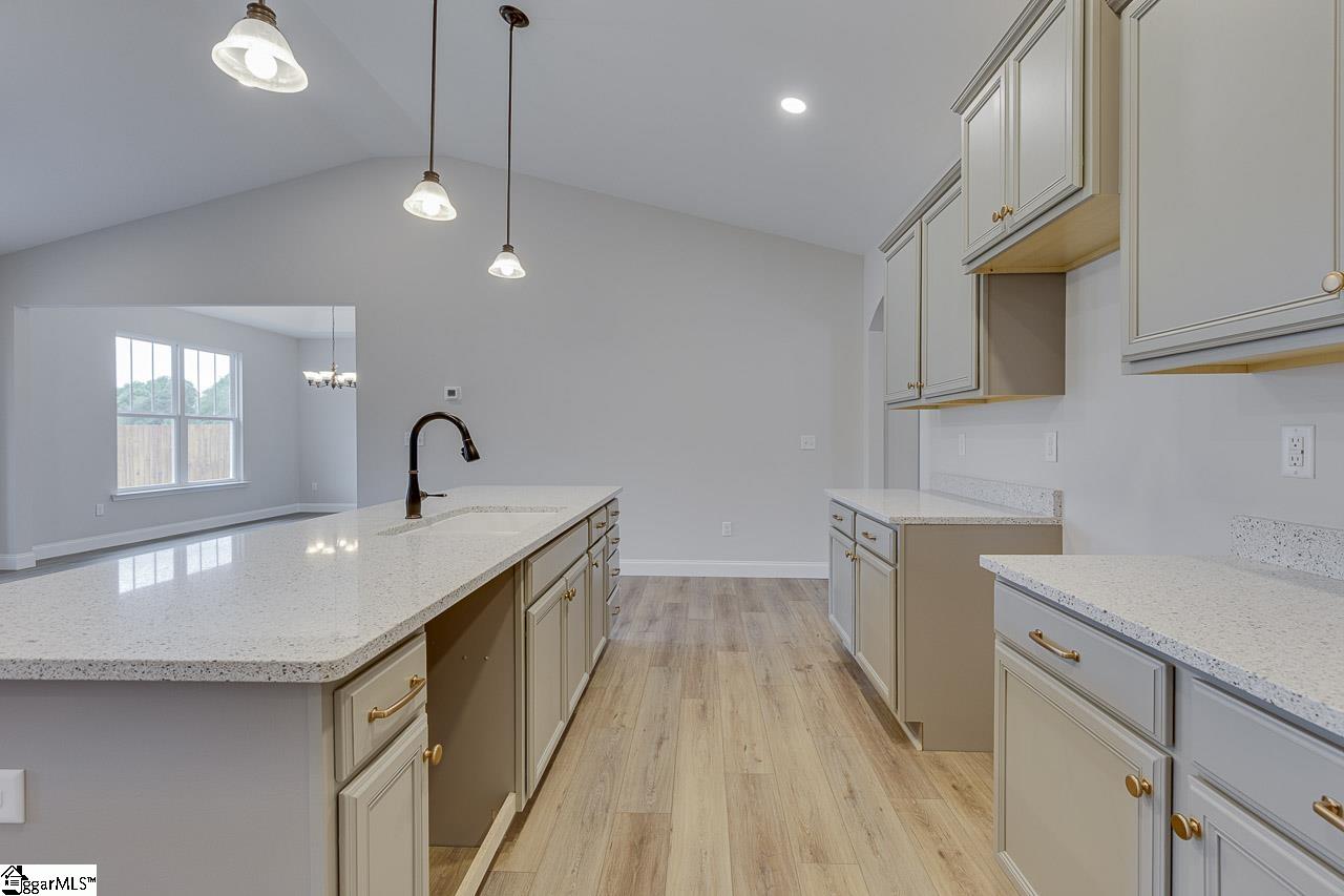 108 Walters Way photo 18