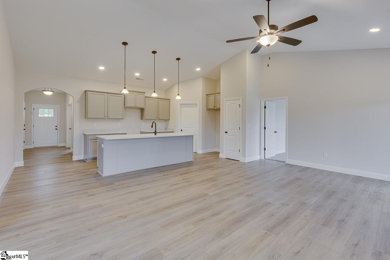 108 Walters Way photo 21