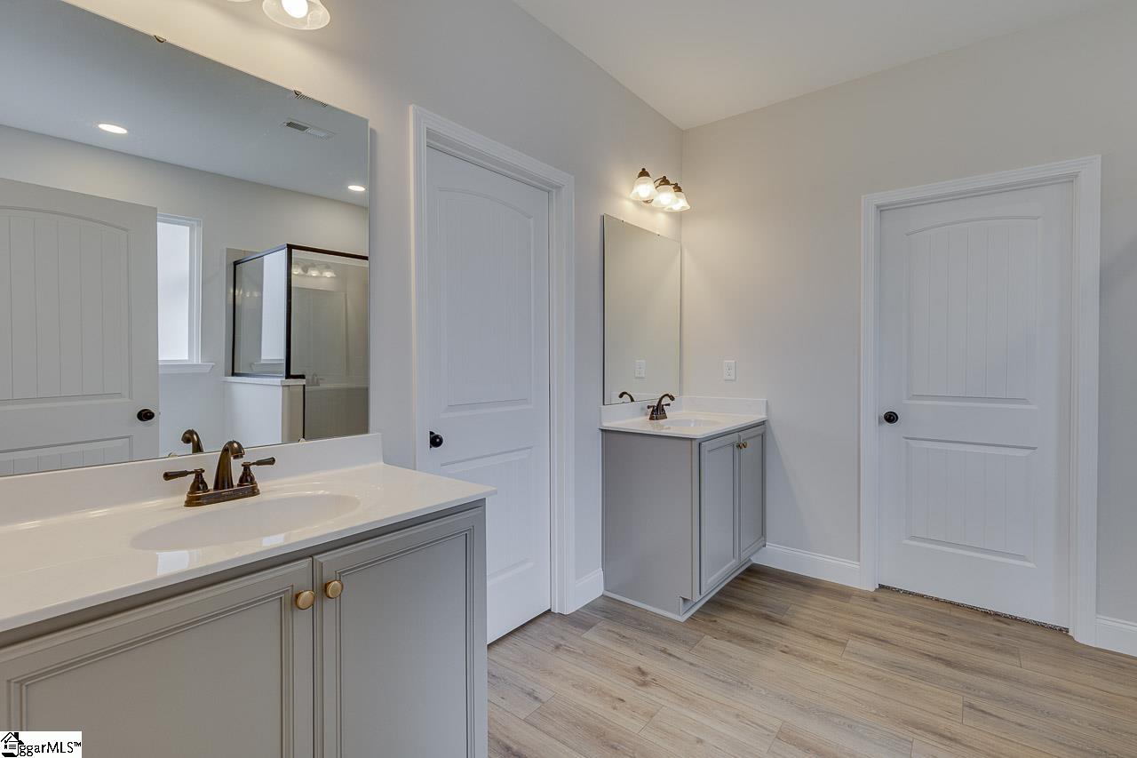 108 Walters Way photo 26