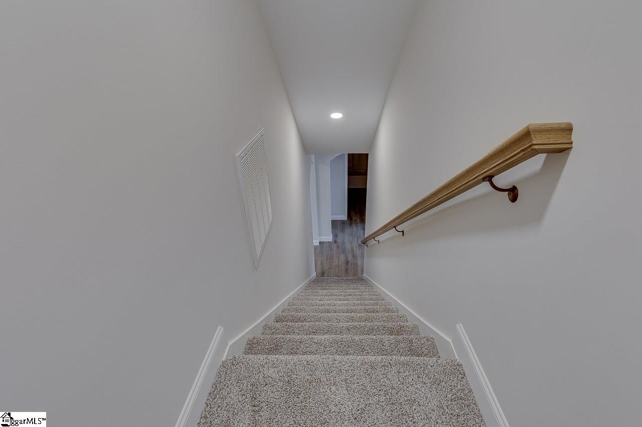 108 Walters Way photo 38