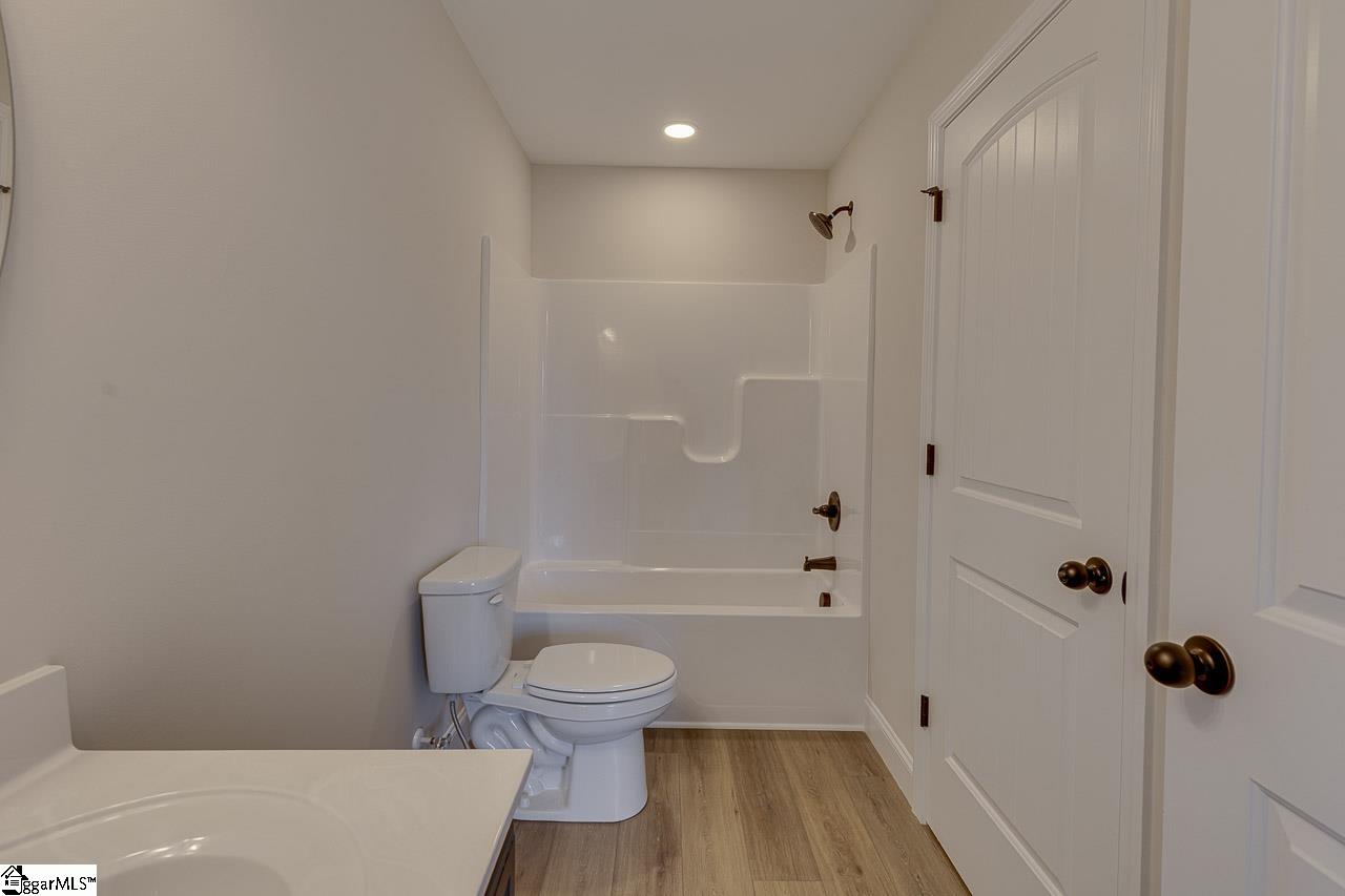 108 Walters Way photo 42