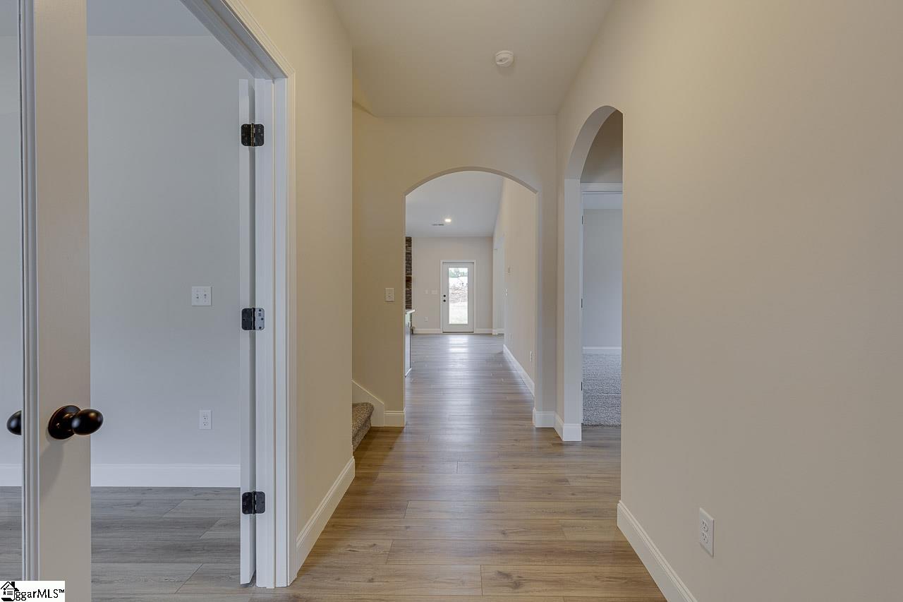 108 Walters Way photo 10