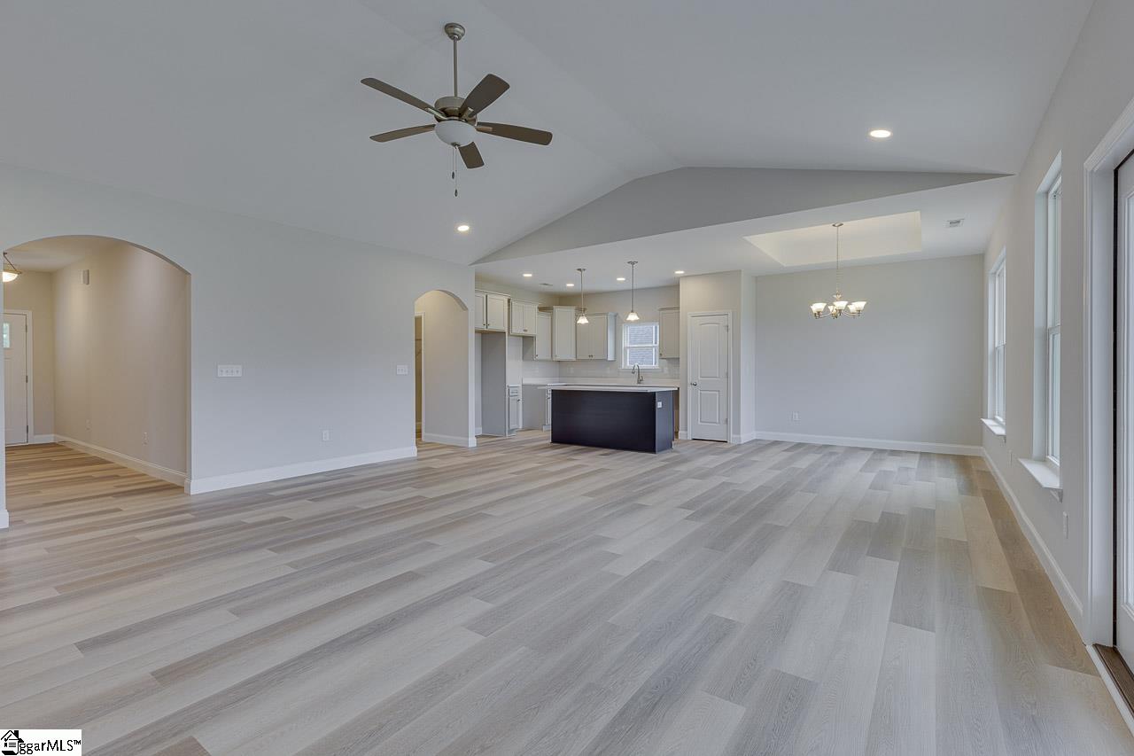 112 Walters Way photo 11